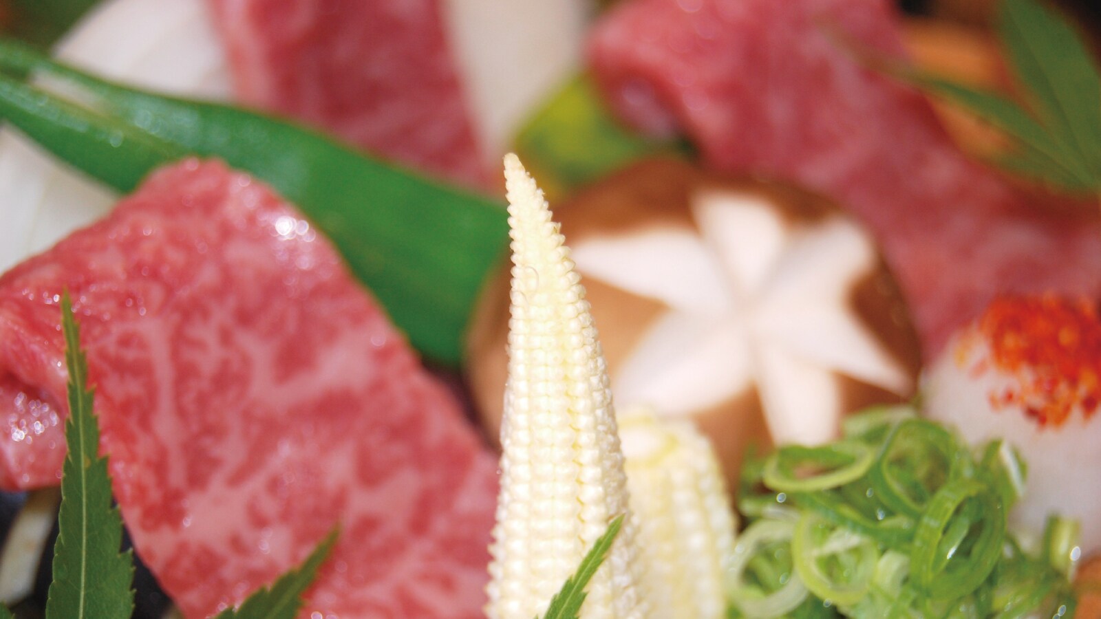 Thịt bò đen Nhật Bản nướng Shabu-Shabu (Ví dụ)