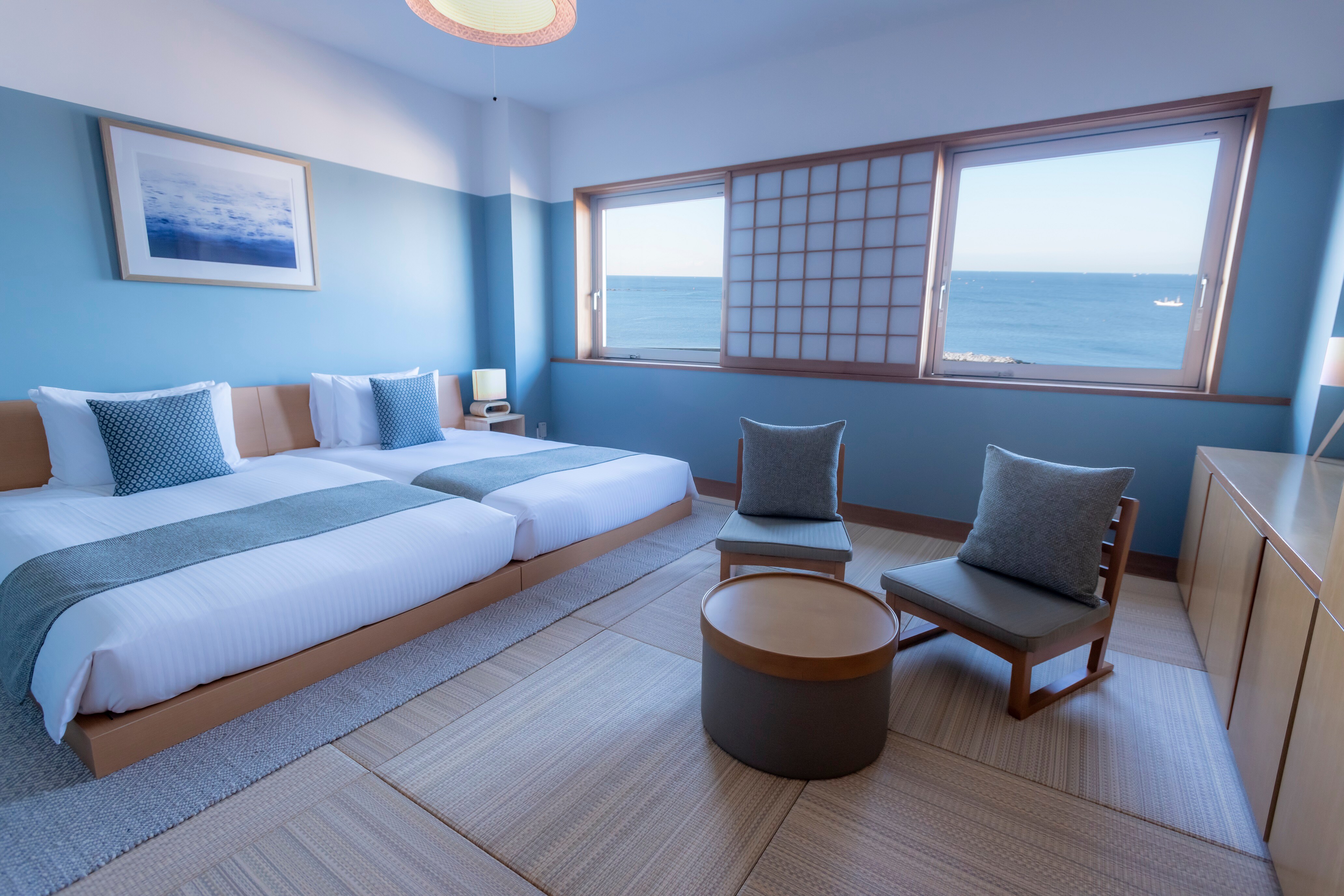 Kembar Modern Jepang