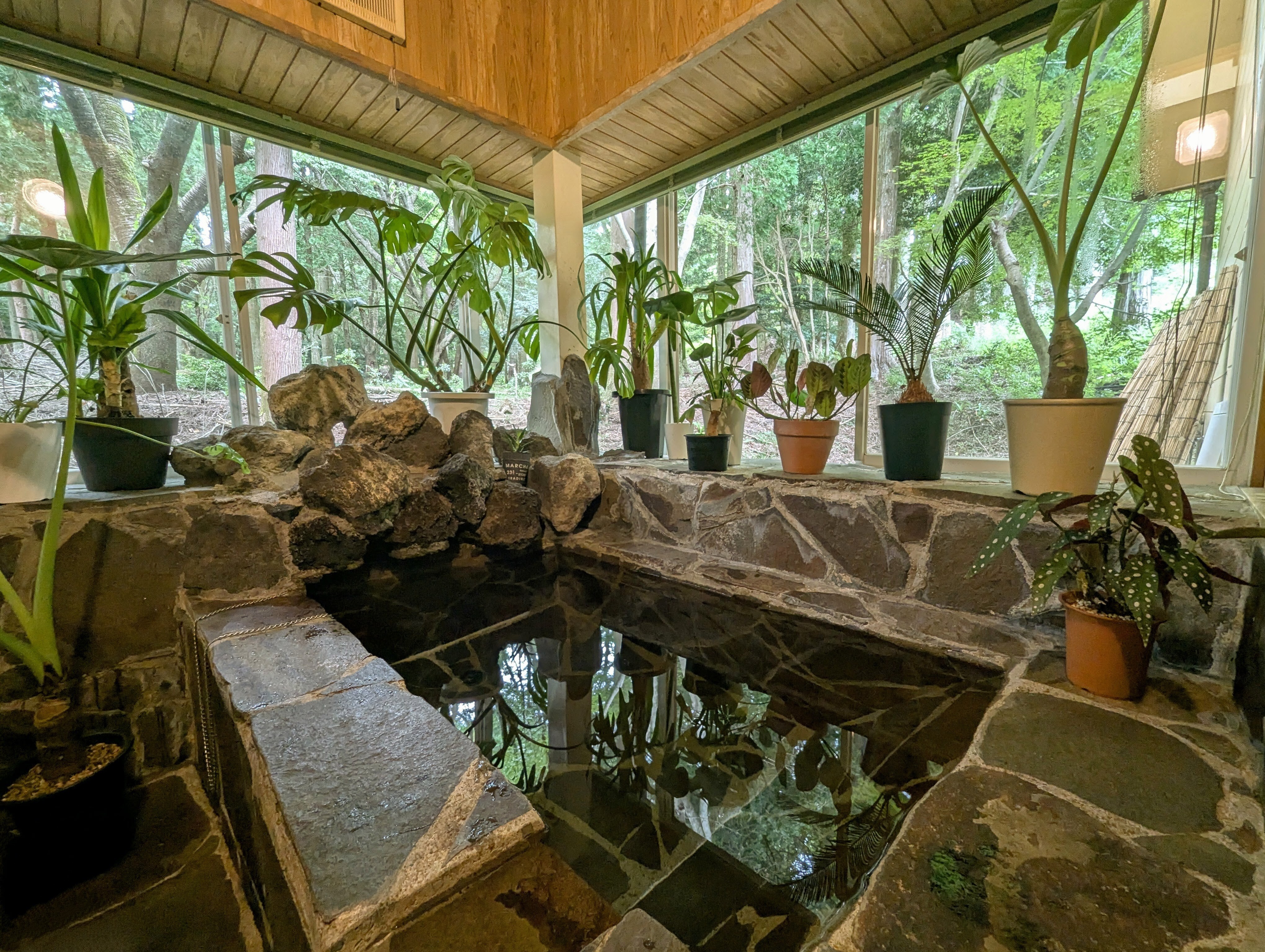 Rock bath