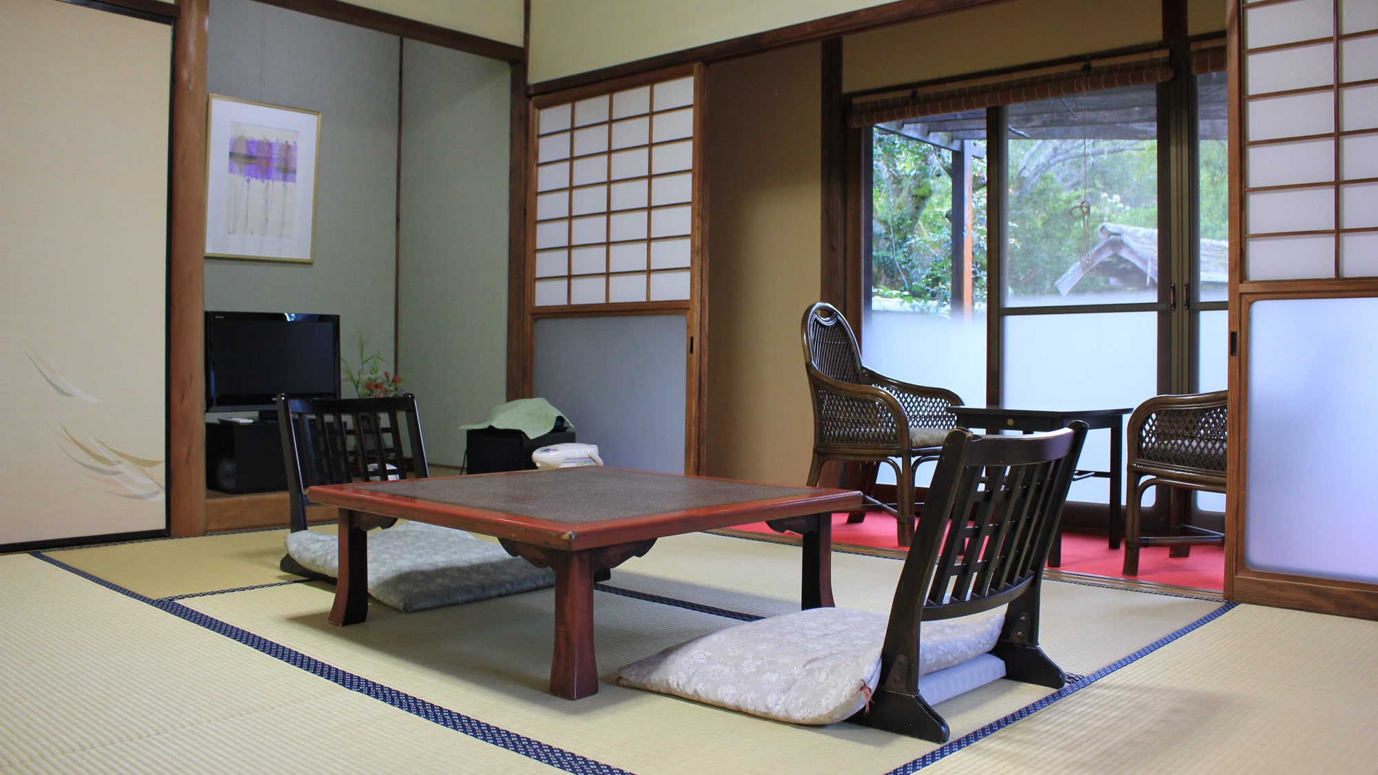 *Example of a guest room: Main room and next room, two rooms of approximately 15 tatami mats each