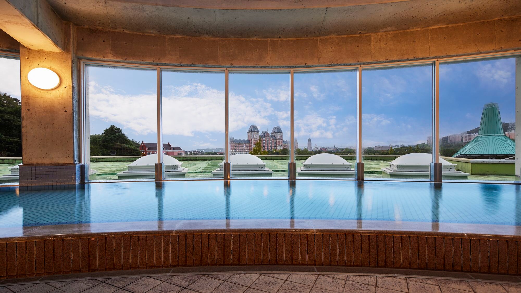 Large public bath (men's bath)