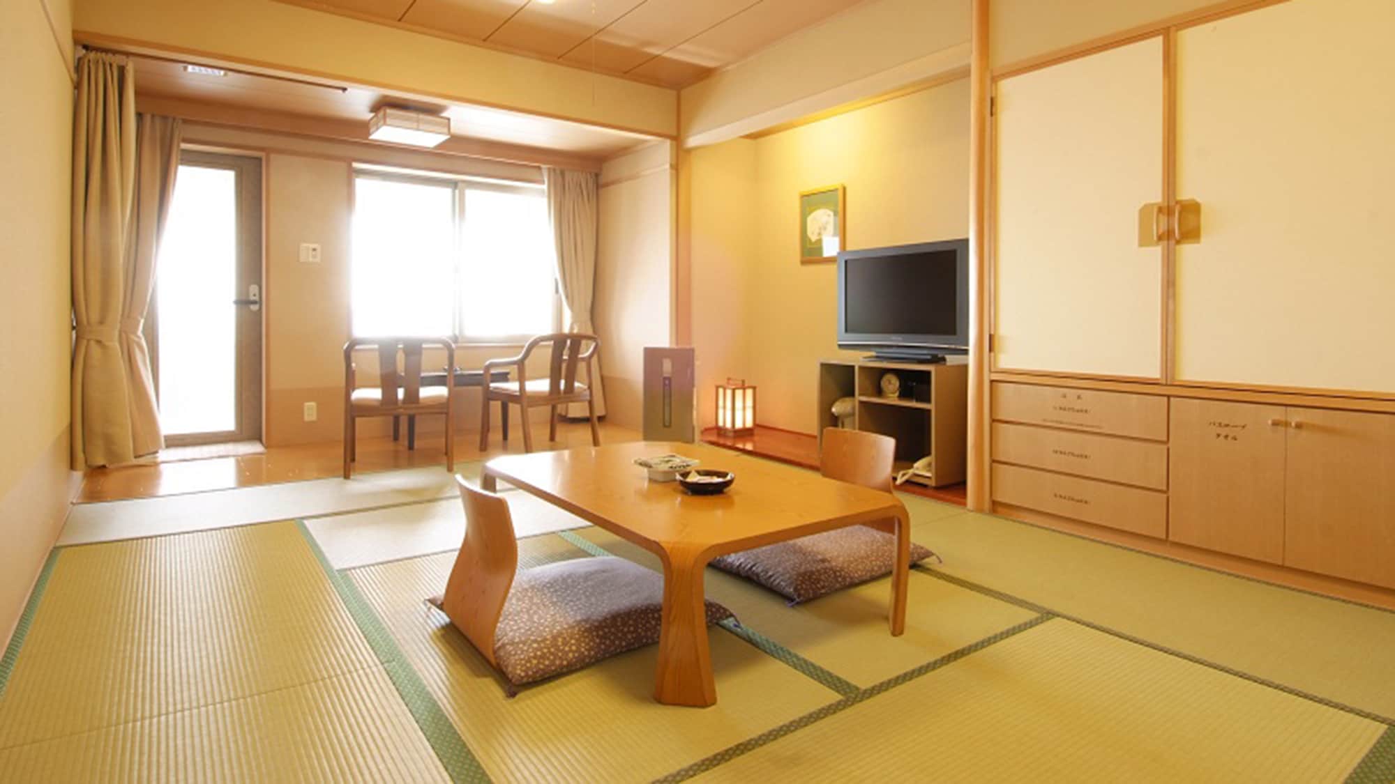 [Room with open-air bath on the sea side, Japanese-style room 12 tatami mats]