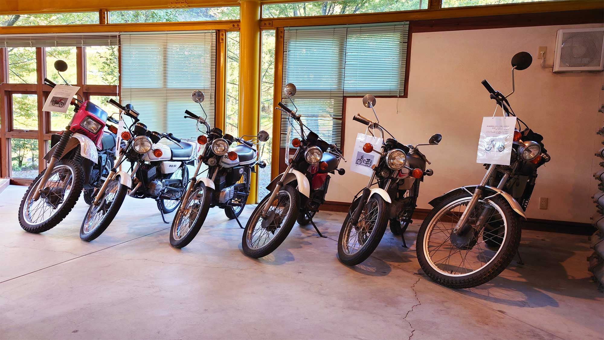 [Tòa nhà hành chính] Xe đạp triển lãm