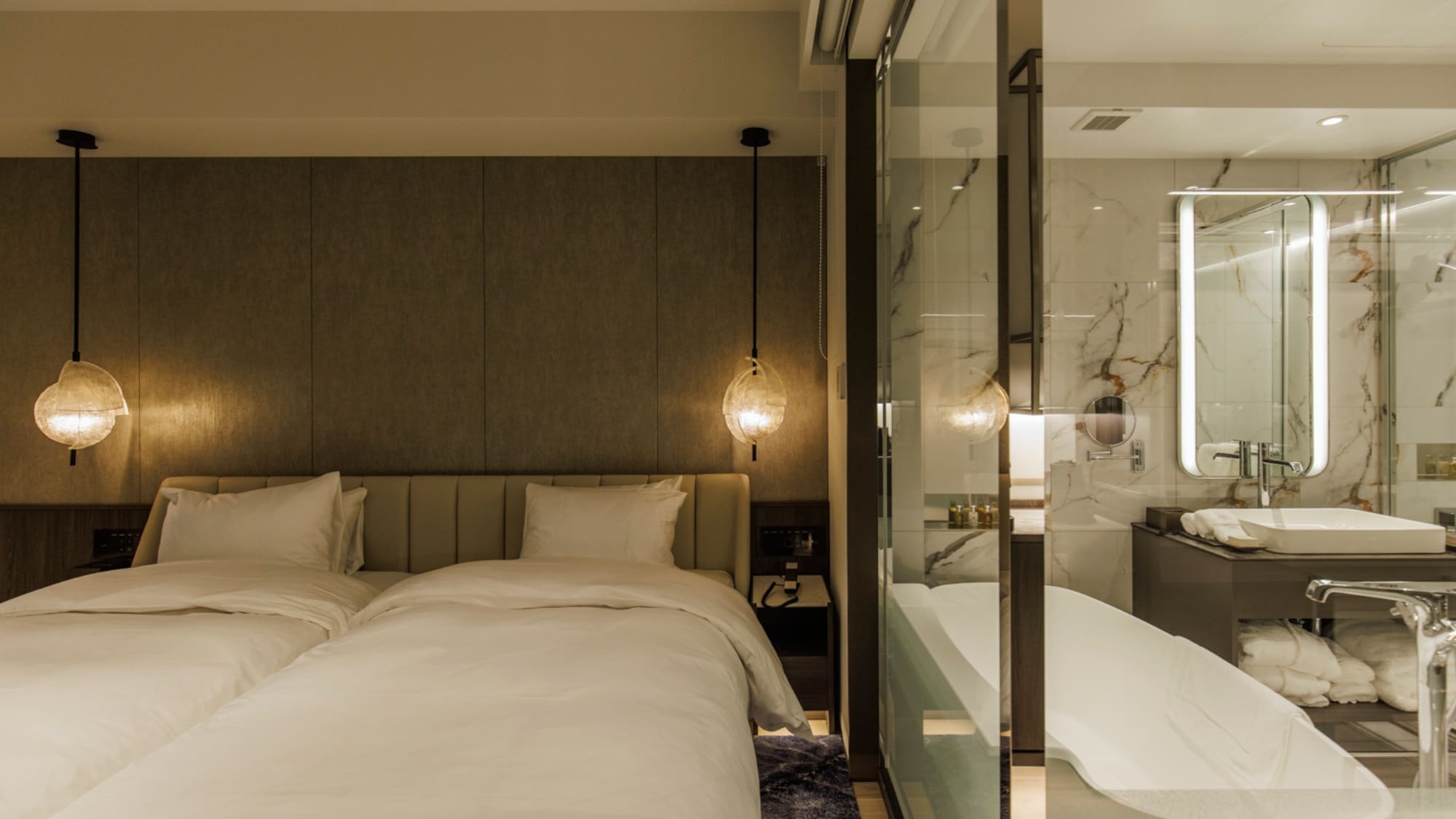 雙床房｜平均32平方米