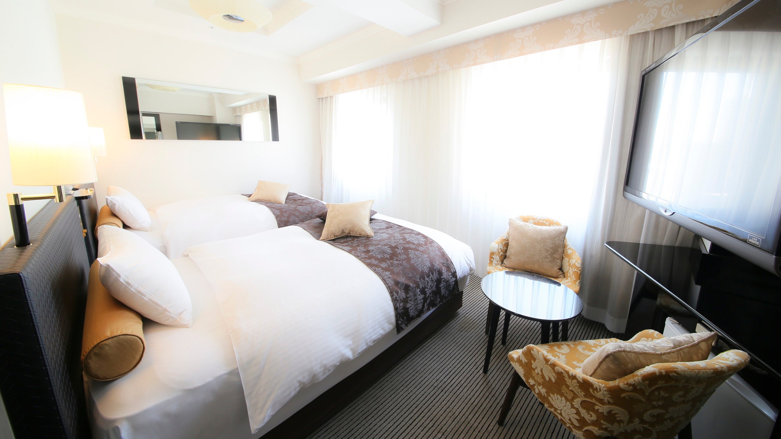 Deluxe Twin Room
