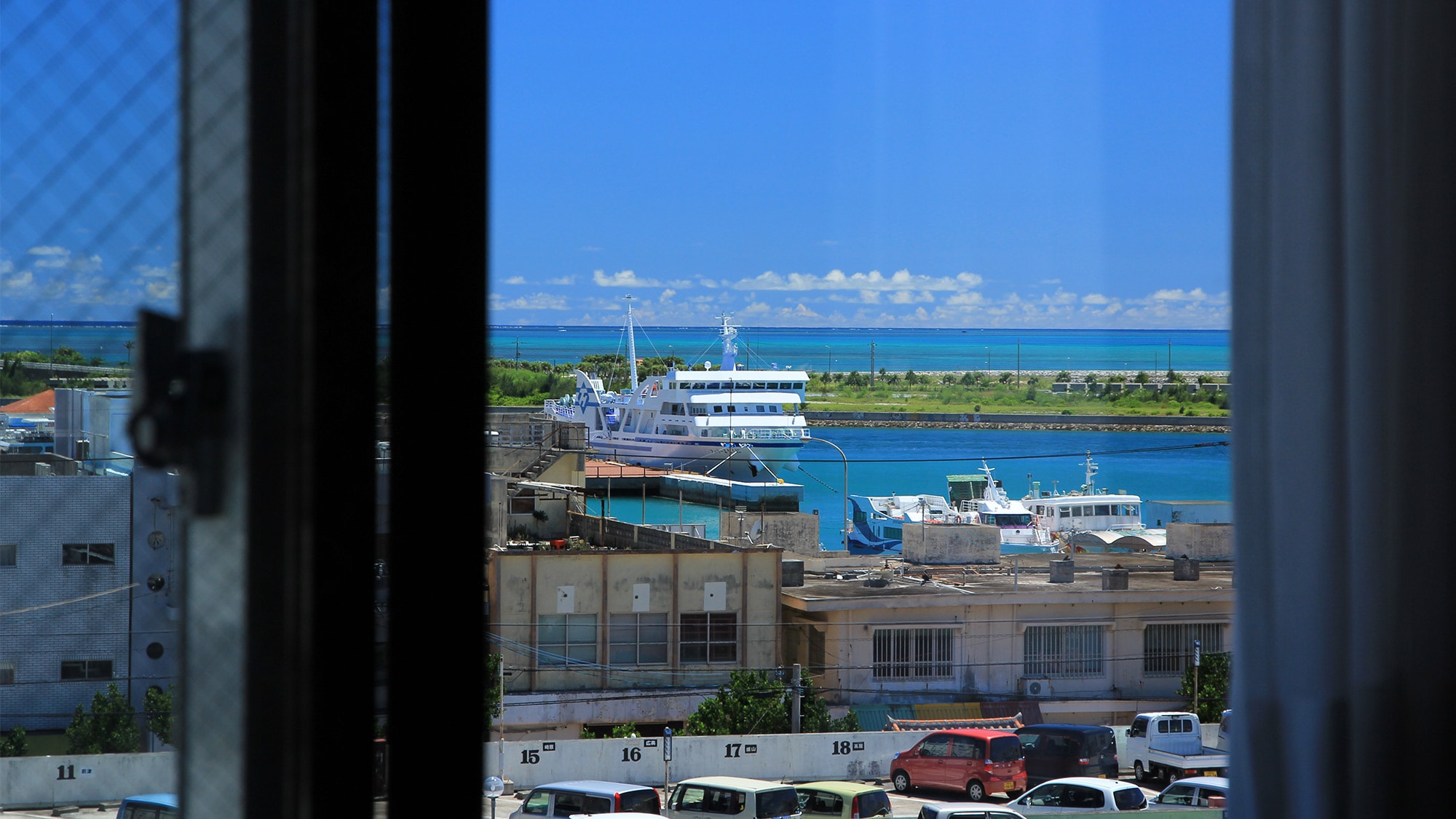 View from the 5th floor guest room: Harbor view
