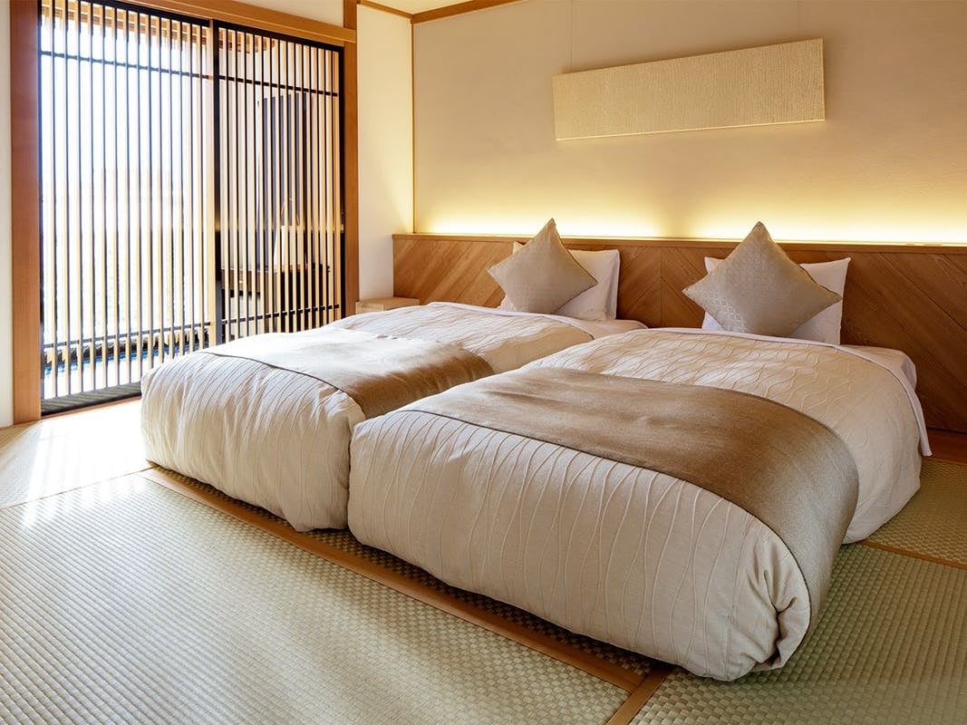 Japanese Suite Room & ldquo; Japanese Music & rdquo;