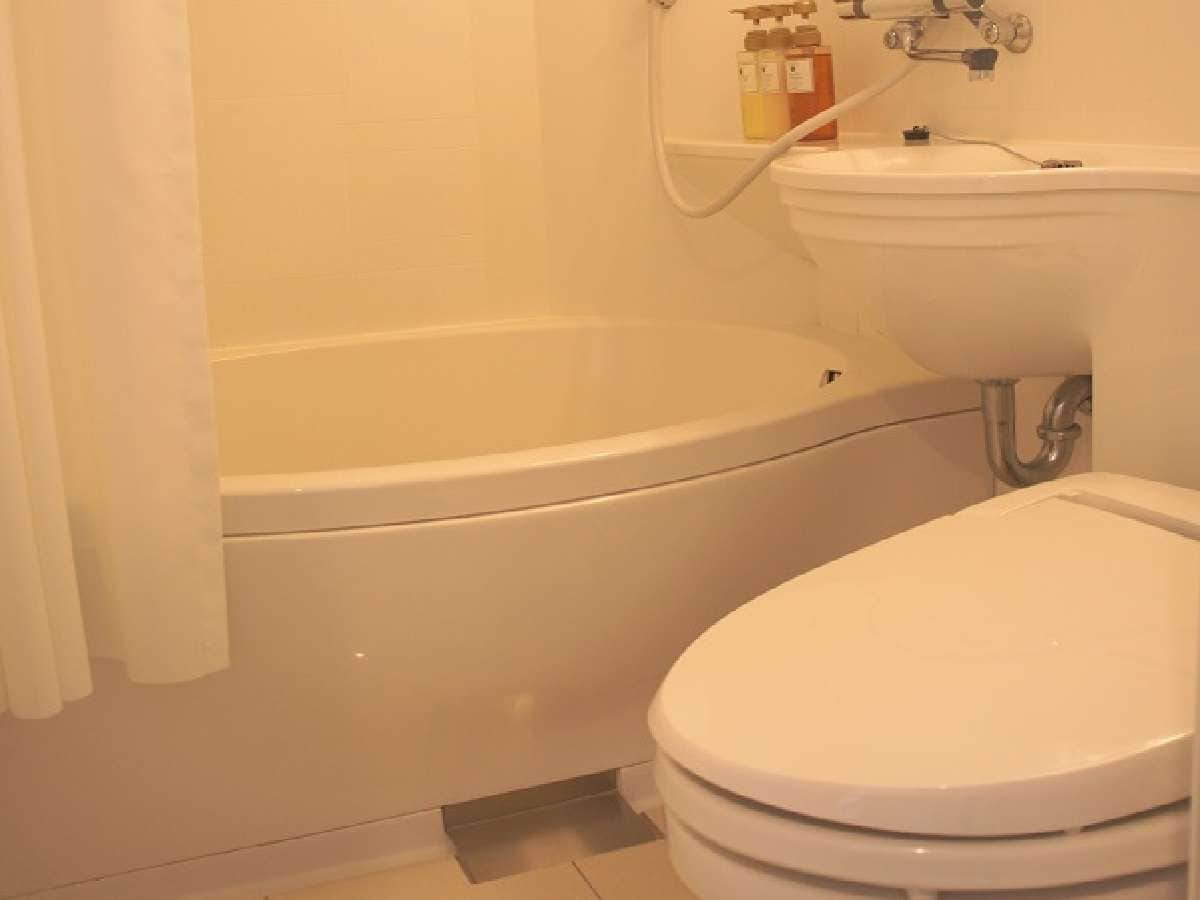 Unit bath