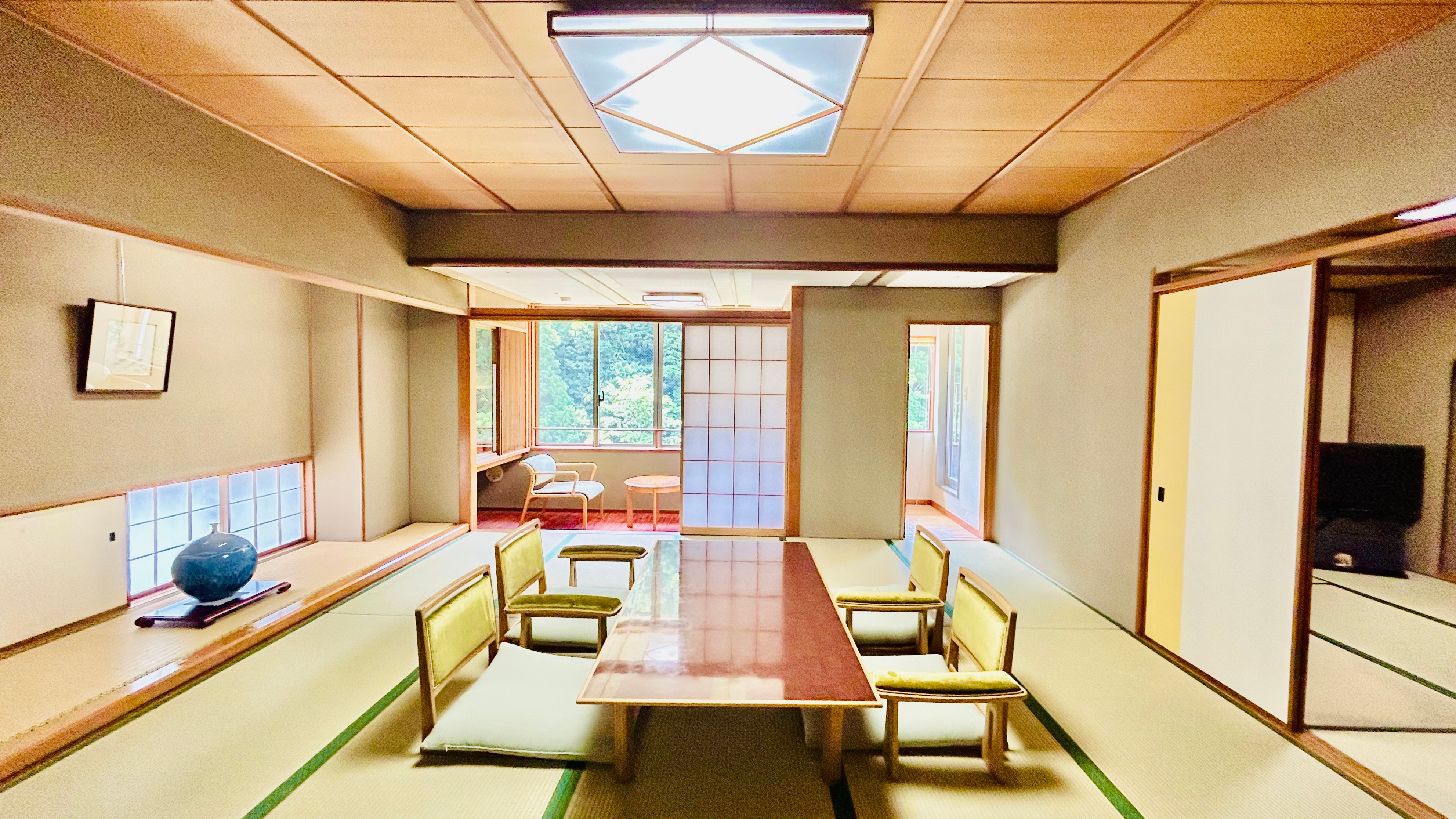 [Non-smoking] Two-room Japanese-style room with open-air bath with natural hot spring water (river side)