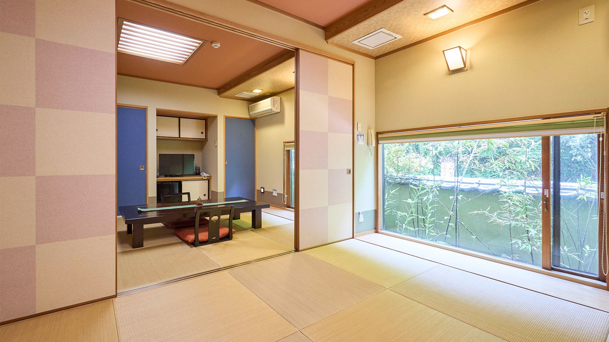 ・[Okuchidori Annex] A spacious room with two rooms connected together. Can accommodate up to 6 people.