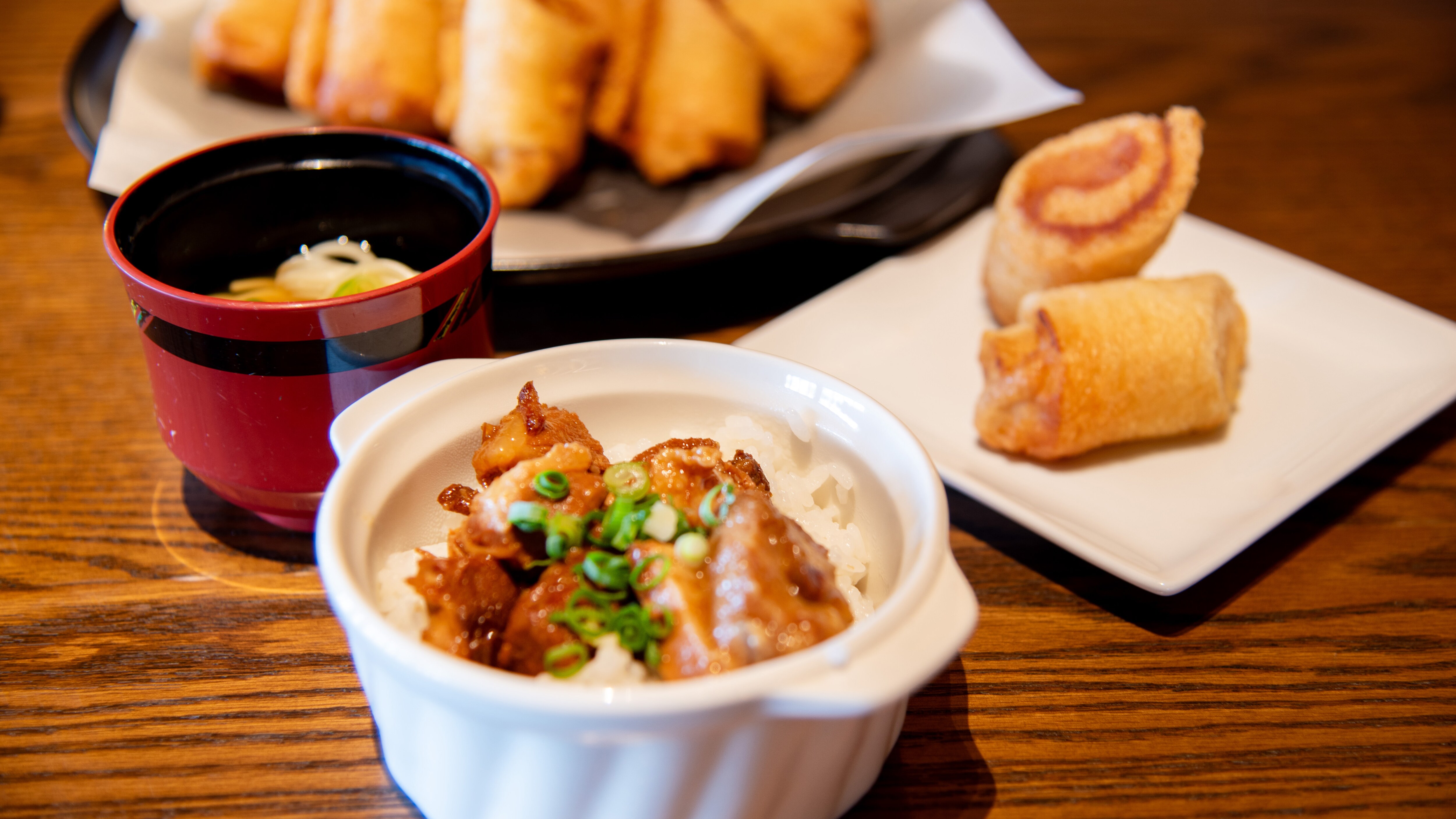 [Lounge snacks] Enjoy a variety of light meals typical of Nagasaki