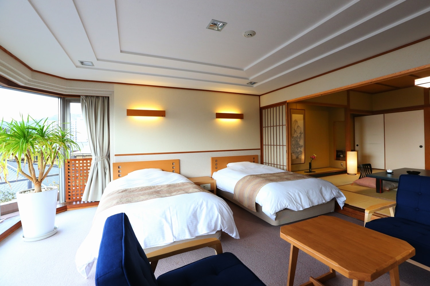 Japanese-Western style room
