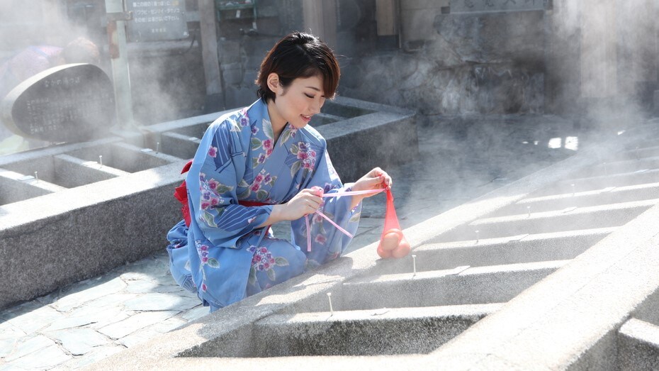 Making eggs in hot springs at Arayu