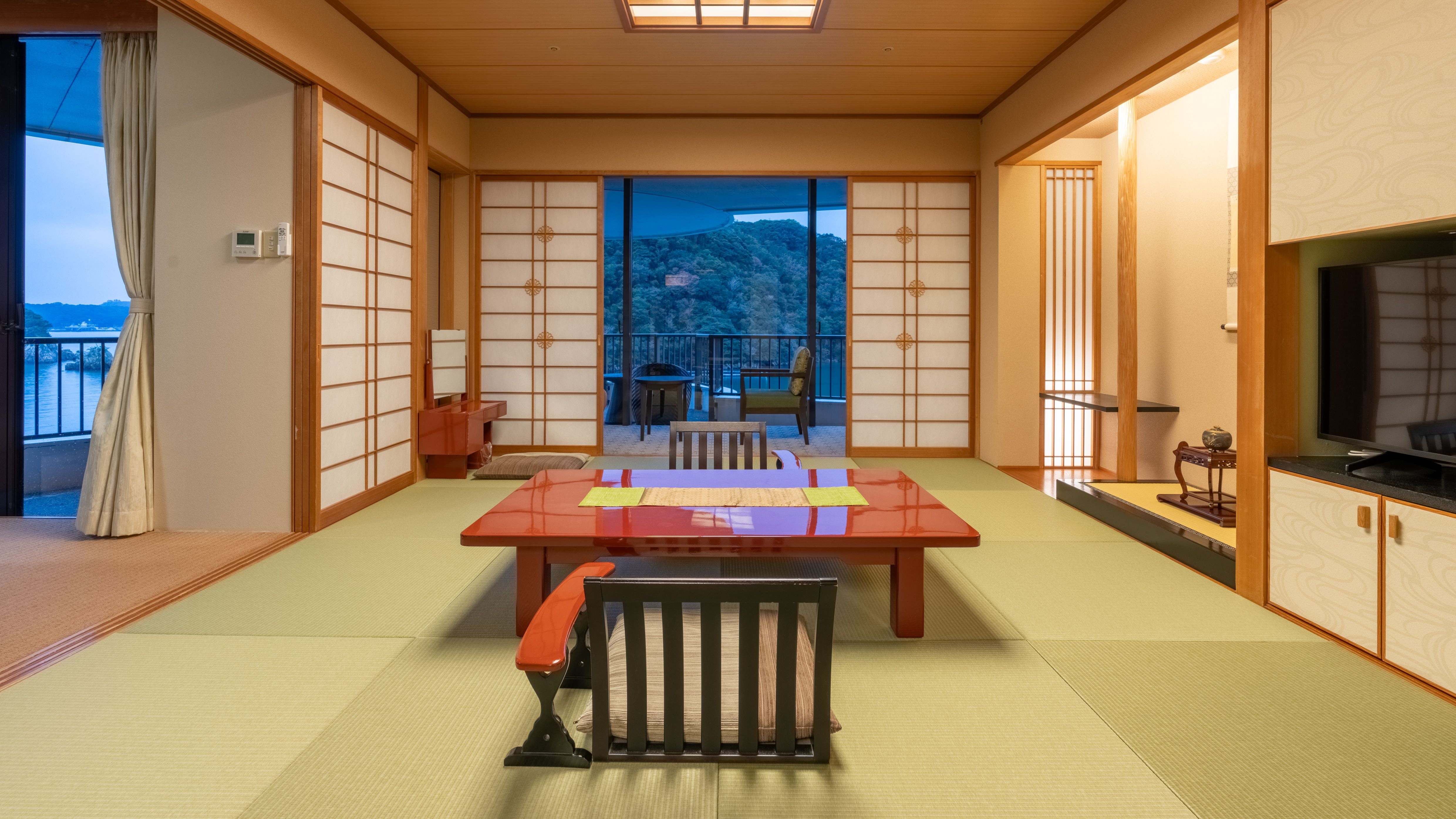 [Chomon-tei] Japanese-Western room corner/Japanese-style room part (10 tatami)