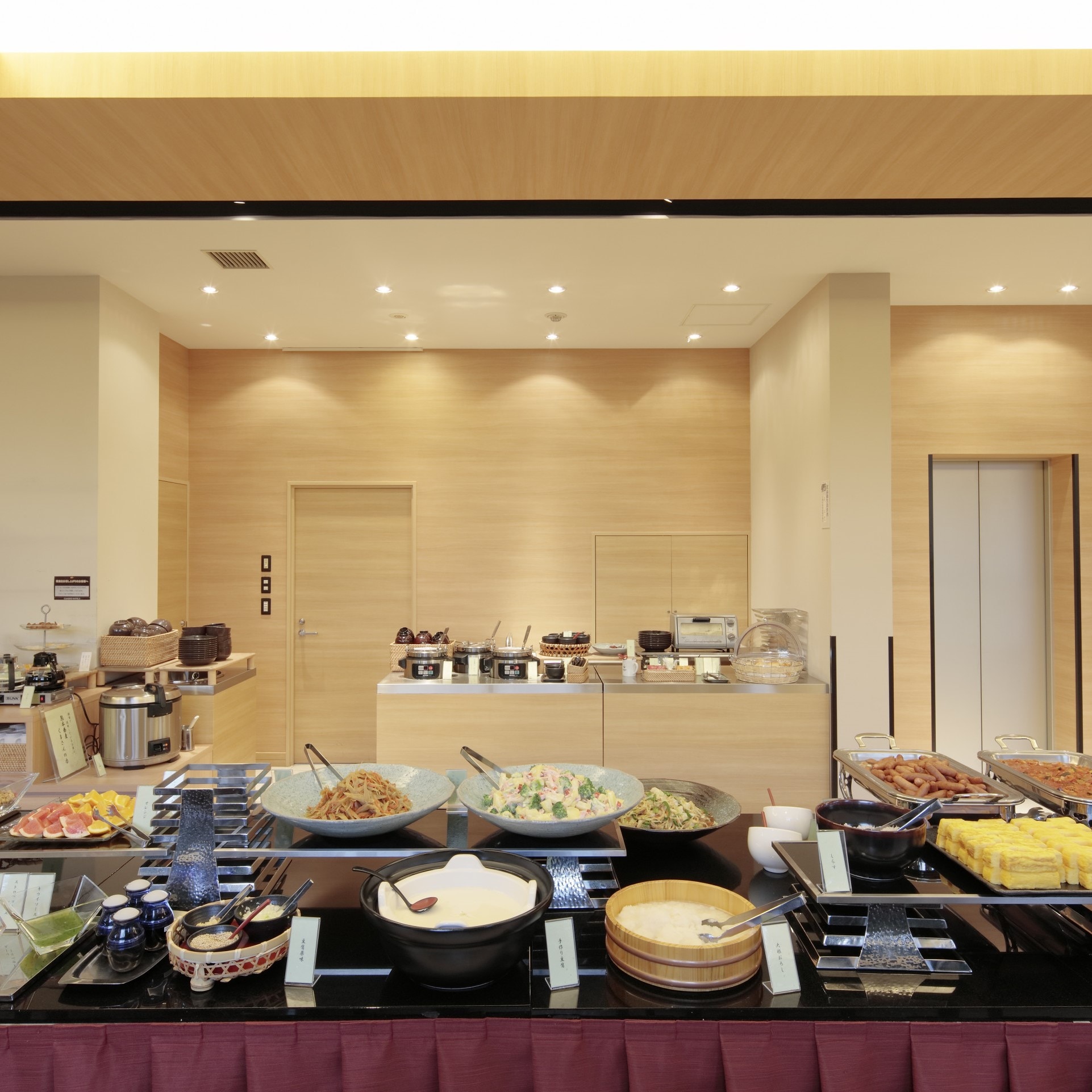 Breakfast venue ④