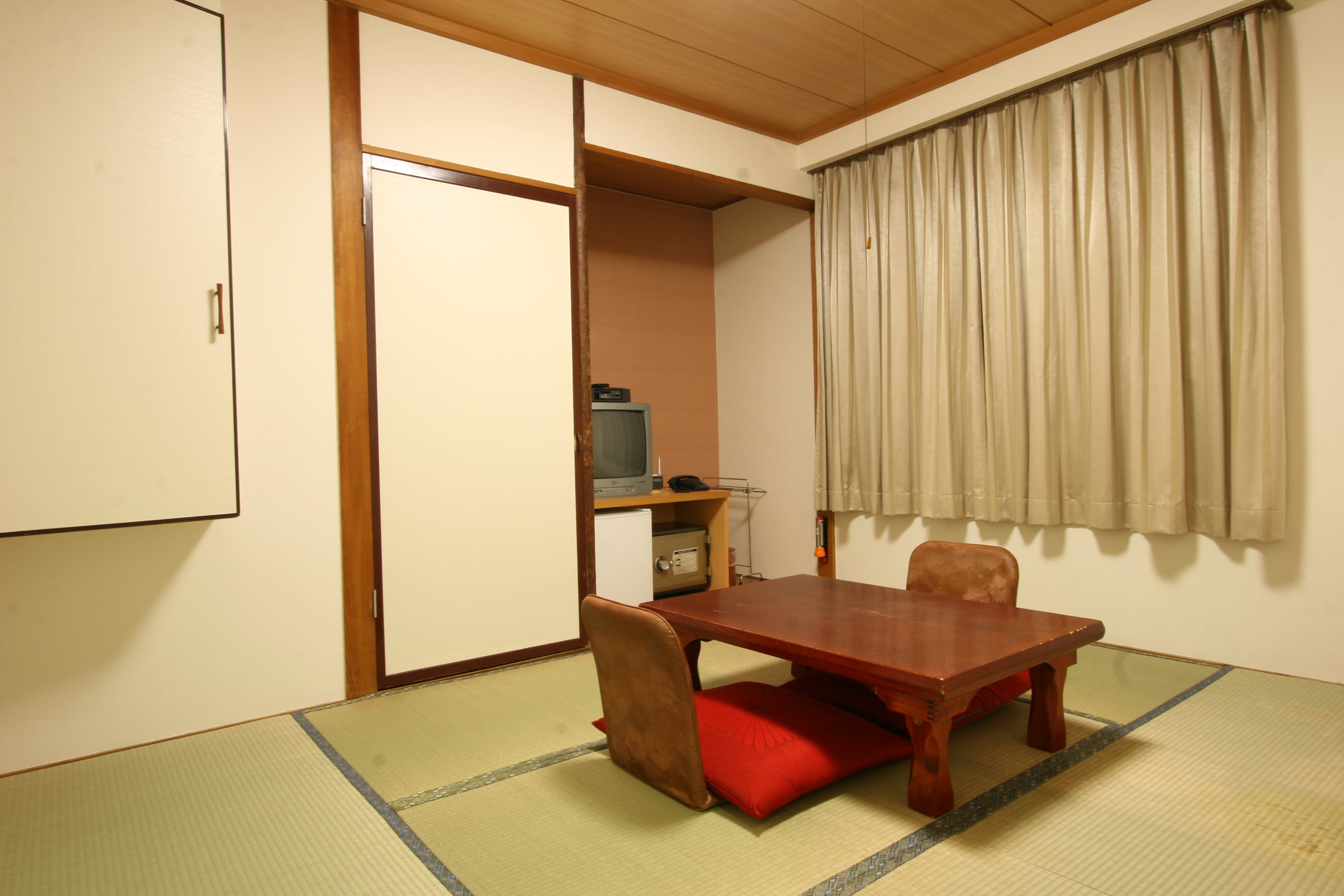 Phòng kiểu Nhật (6 chiếu tatami)