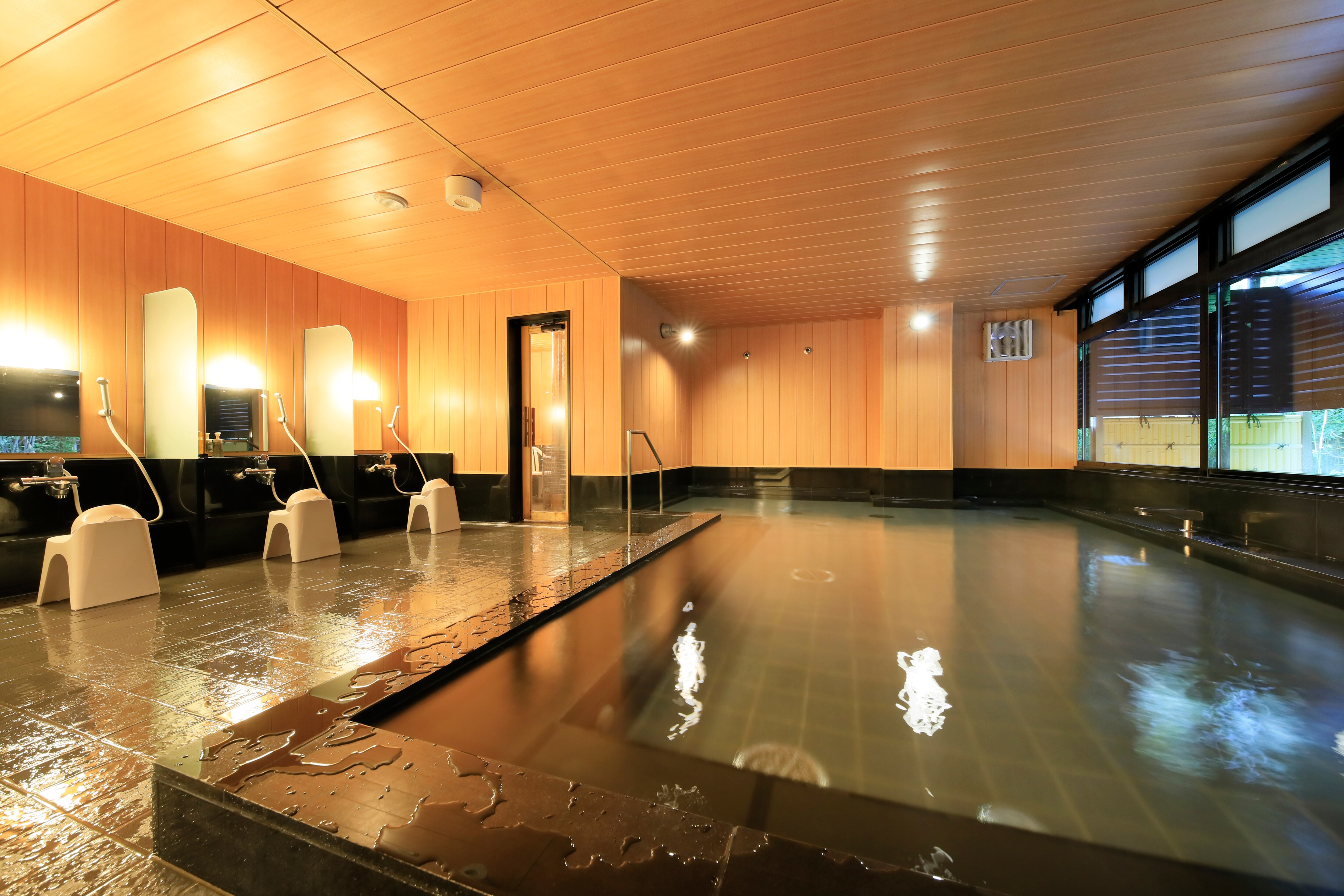Women's public bath