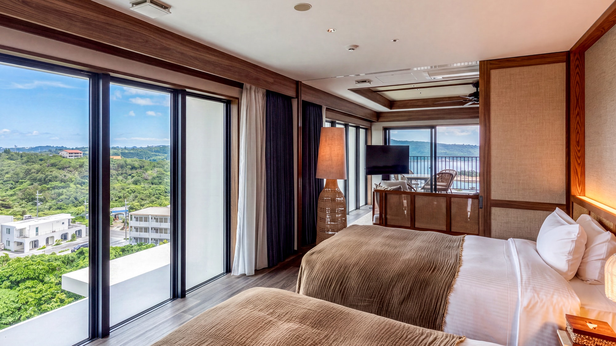 Corner Premium Suite High Floor