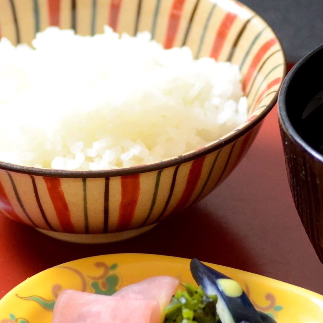 [Breakfast] We're confident in our rice ♪ Start your day invigorated with exceptionally delicious "Tone Koshihikari" rice.