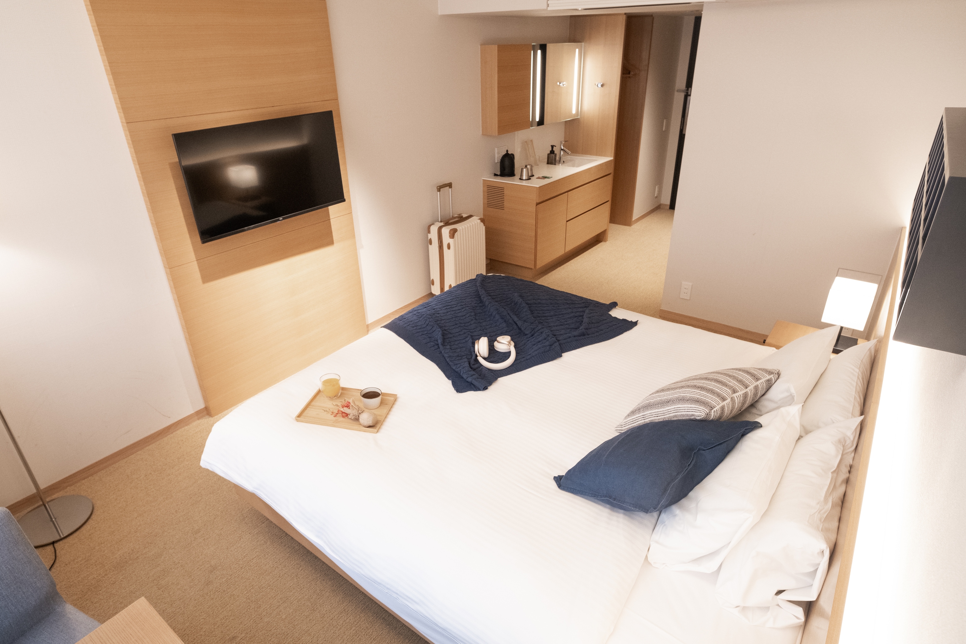 Studio 25 King (Non-Smoking)