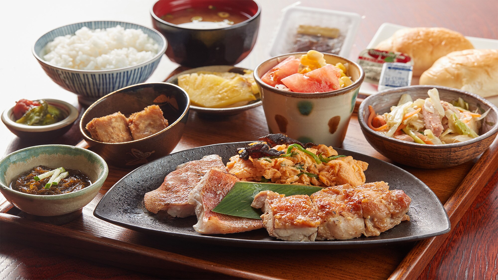 Breakfast at Janatei