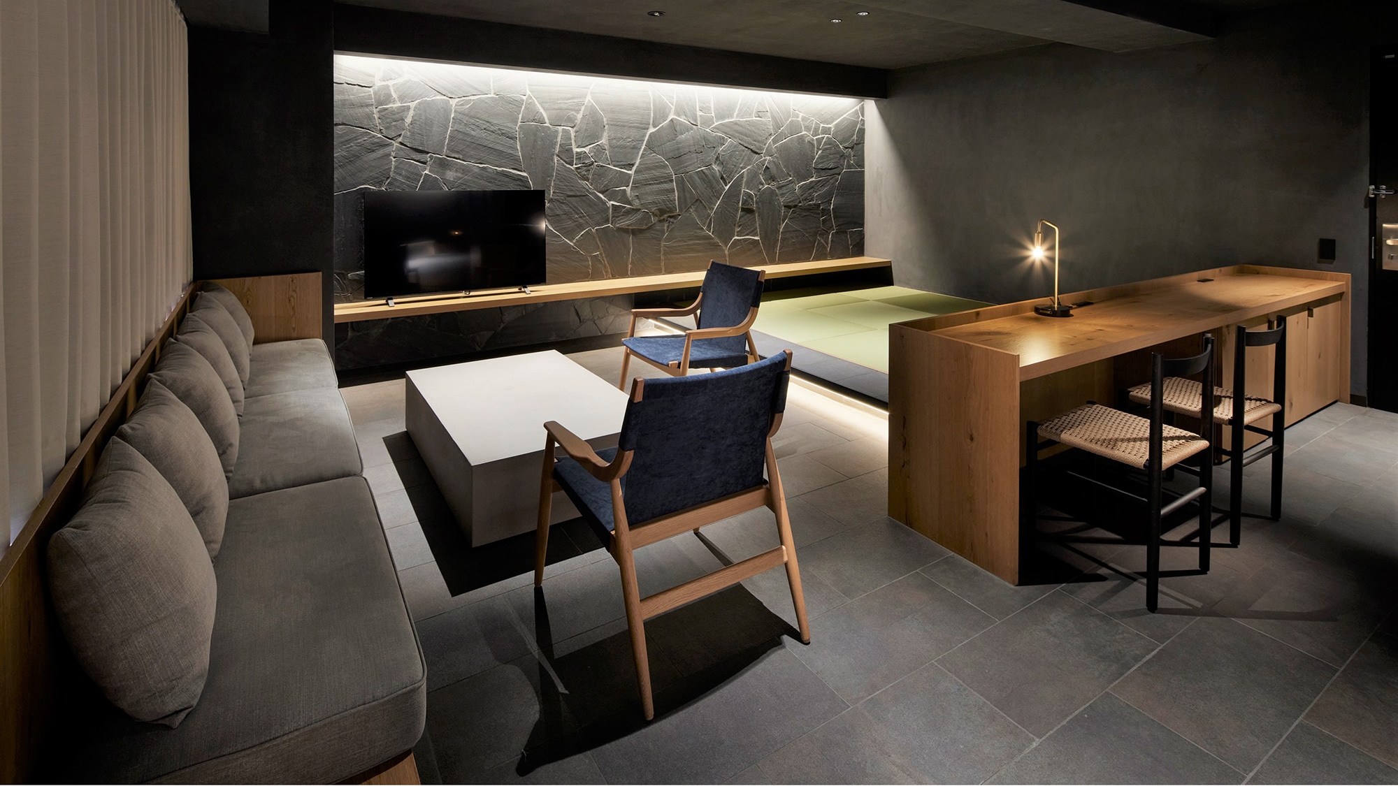 Premier Twin Room [In-room/with living space]