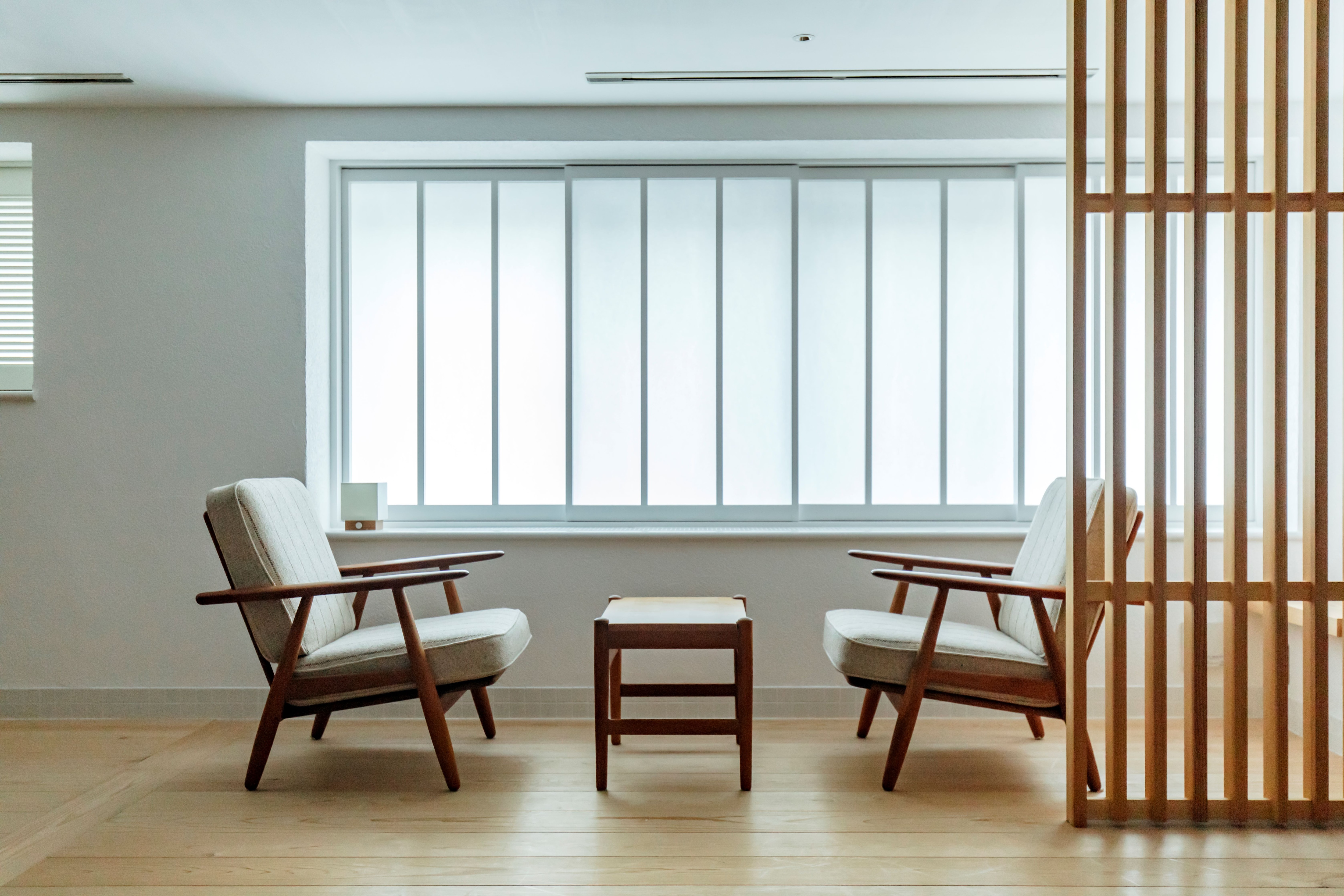 [Special Room / Horai] A special time to relax your heart. Materials such as solid wood floors and plaster walls gently envelop the resident.
