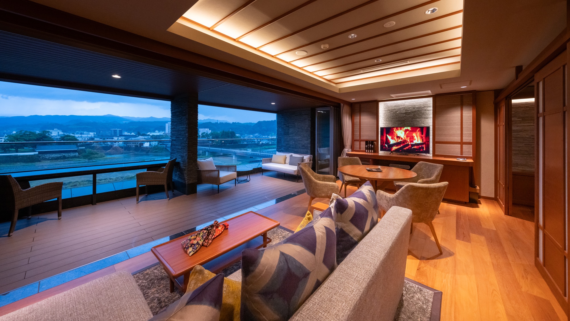 View from the living room (Spa Suite Panorama View with private open-air bath)