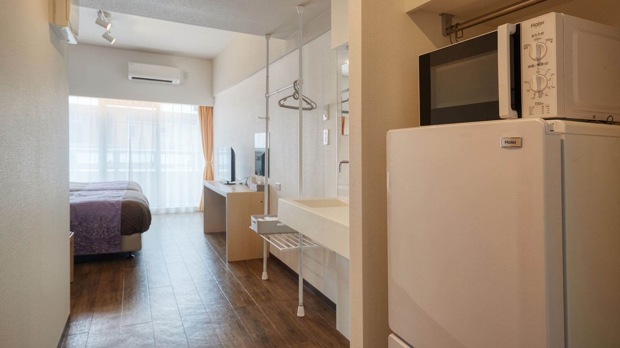 Semua kamar memiliki microwave/kulkas