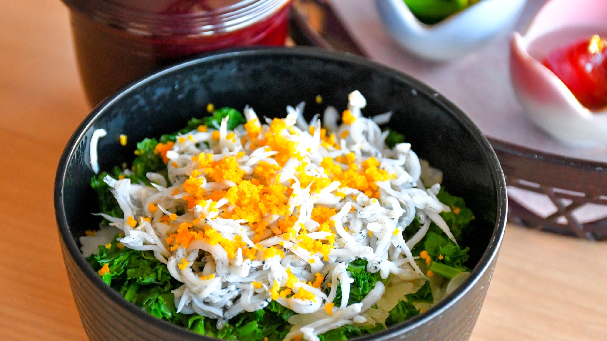 Spring is the season! Enjoy the plump and delicious shirasu in our popular "Shirasu Rice Bowl."