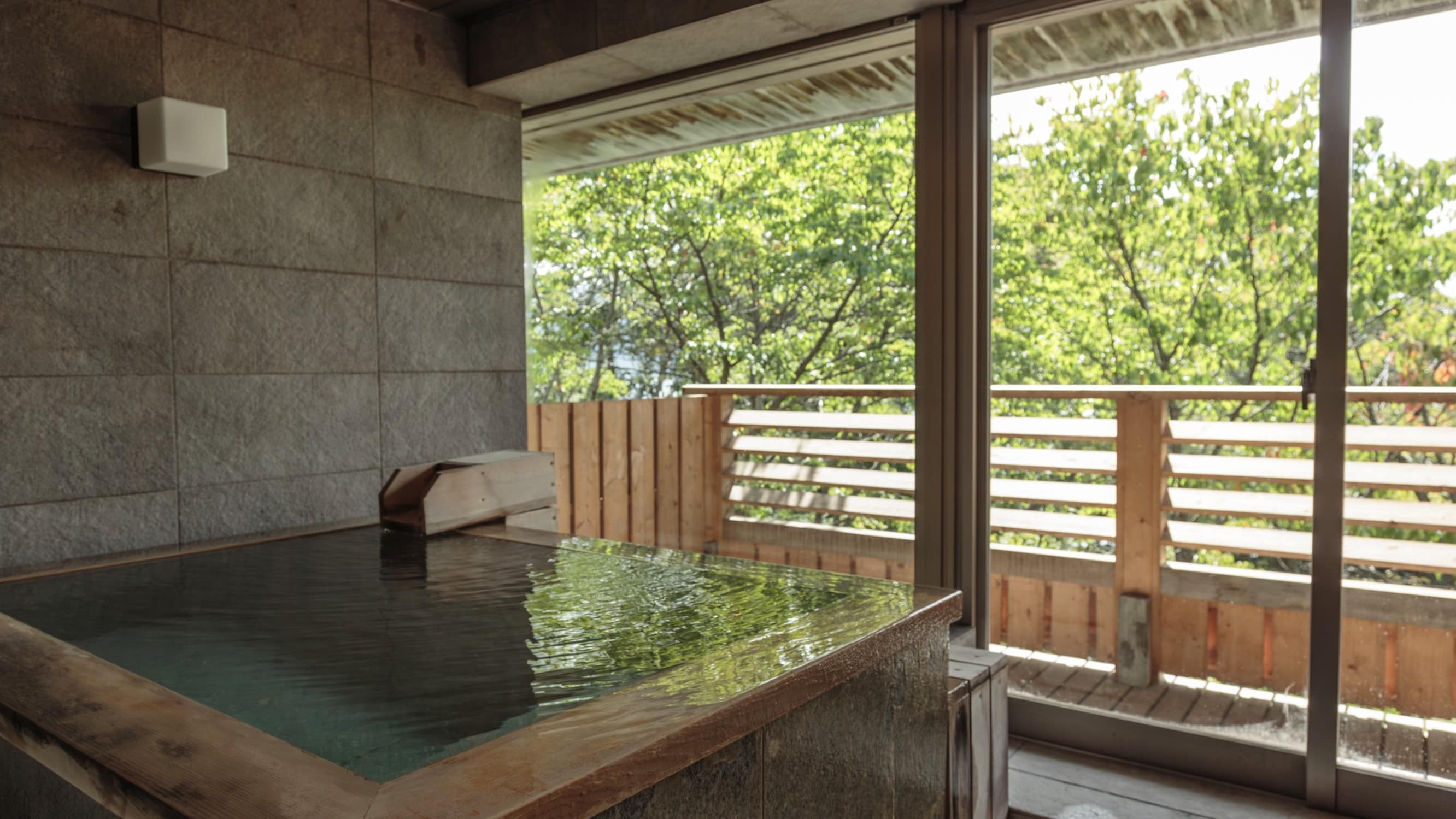 [Phòng 75m2 có bồn tắm lộ thiên, view đẹp]