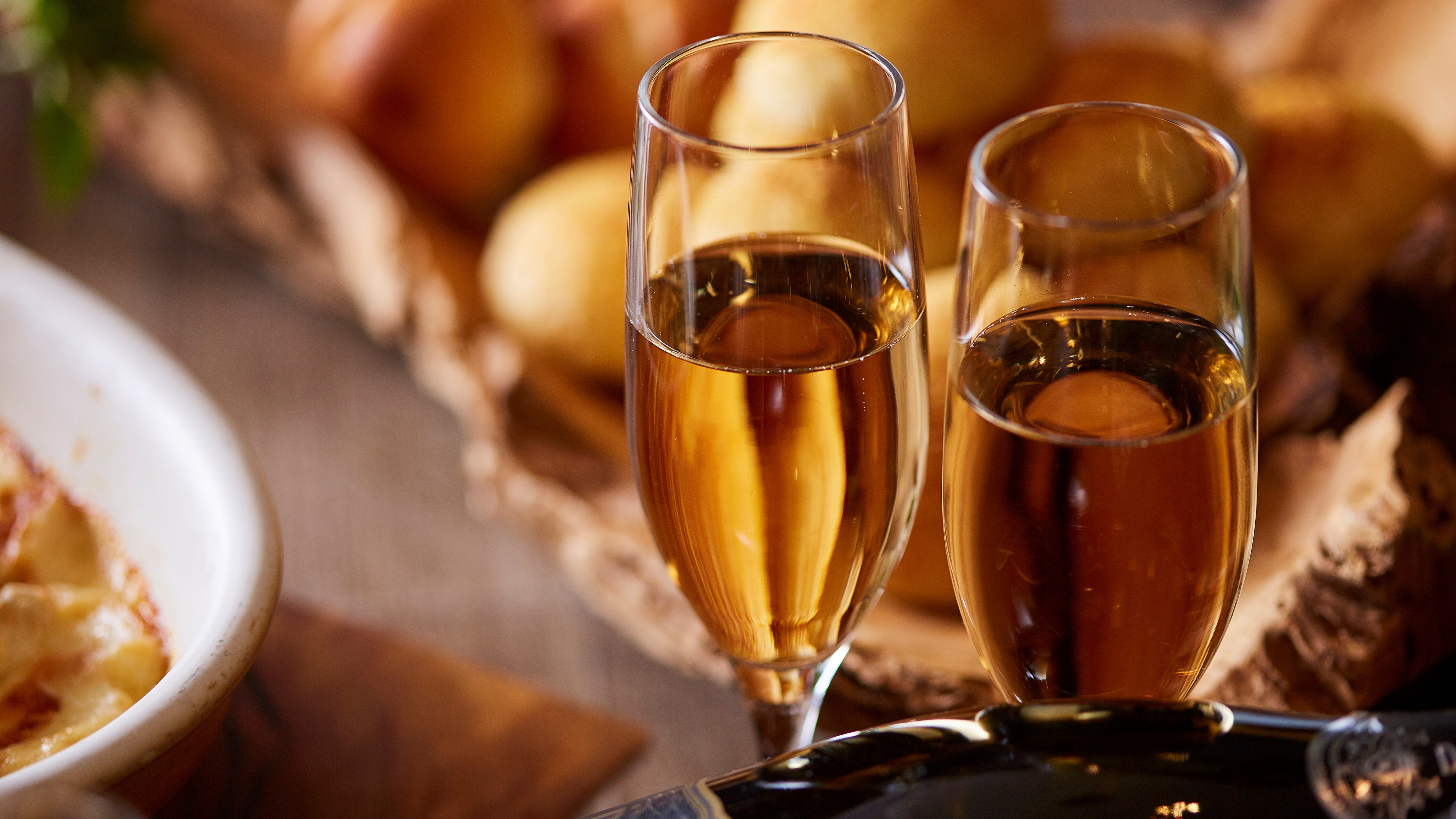 Anggur bersoda juga tersedia di sarapan prasmanan! Nikmati perasaan mewah♪