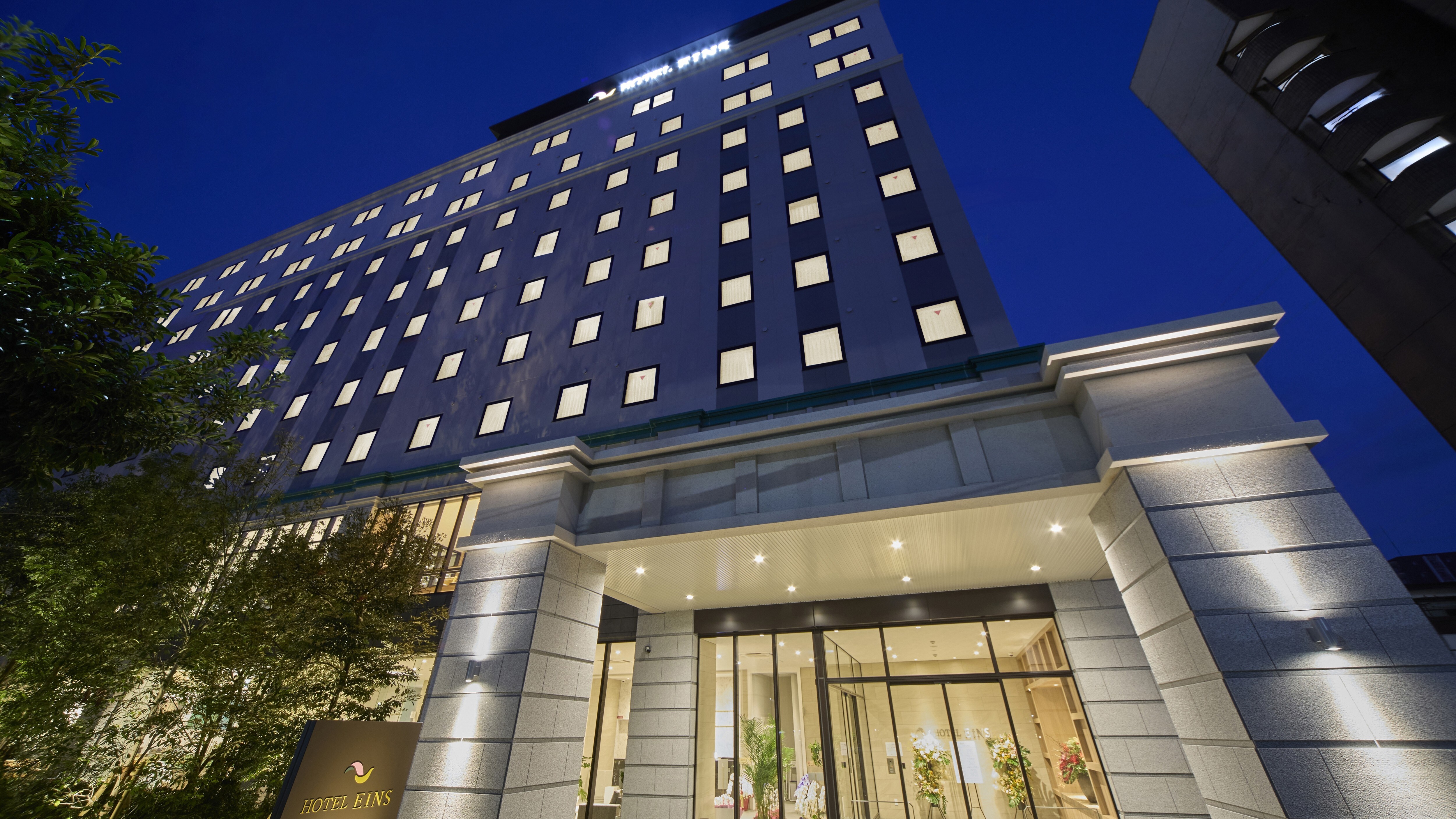 酒店外观（夜景）