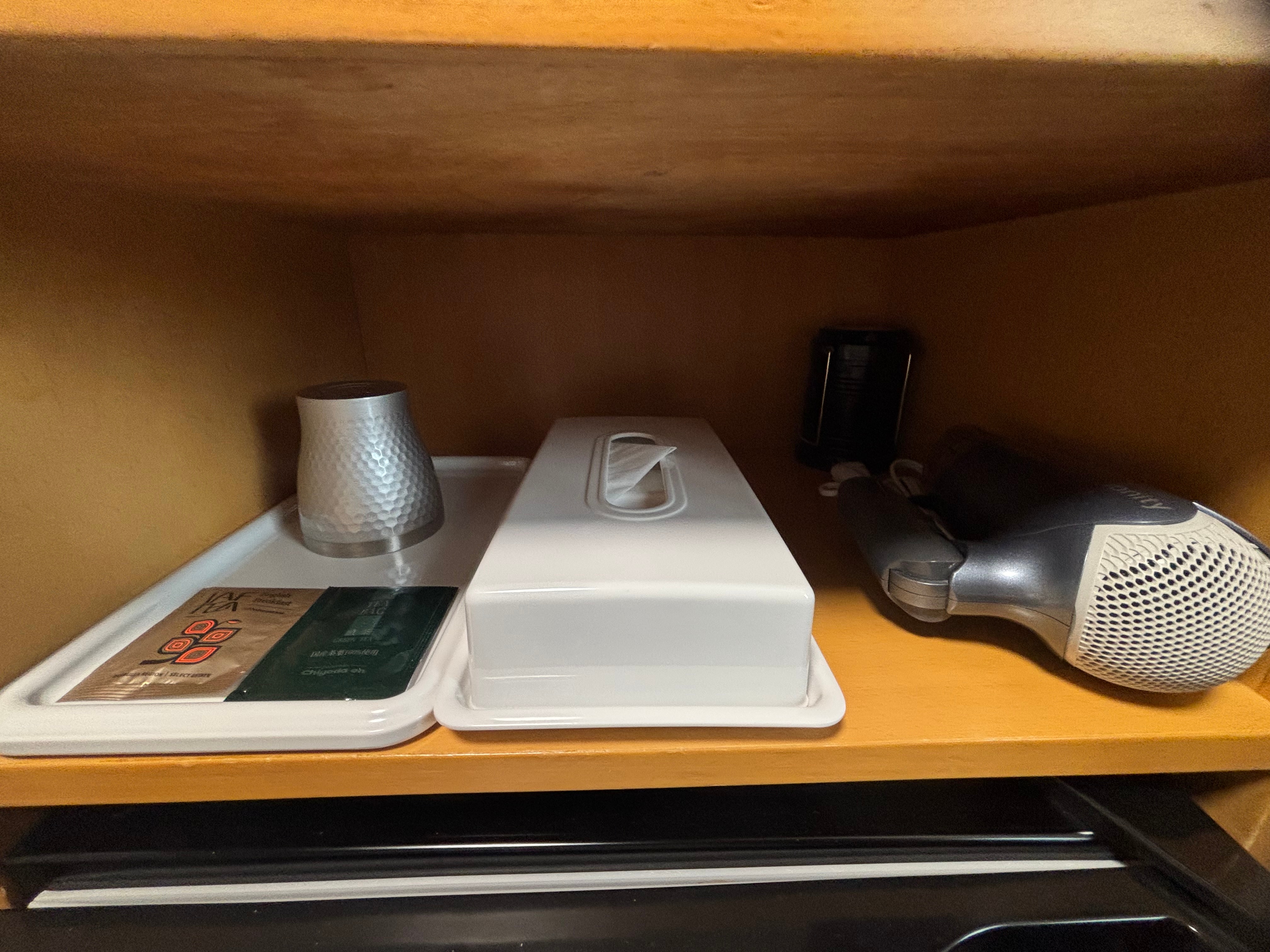 Equipment storage shelf