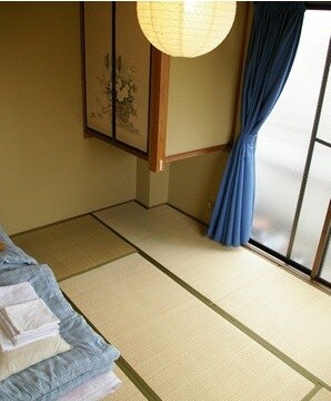 建筑物内。