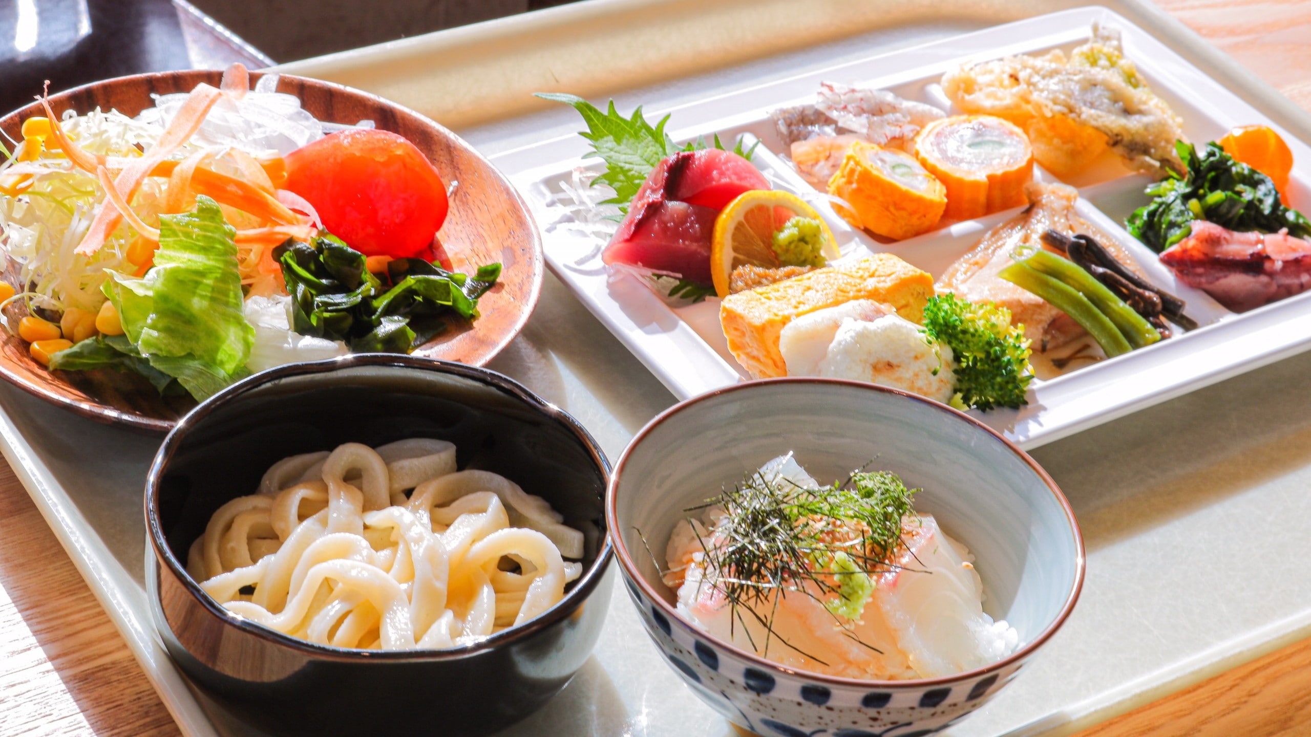 ■ [Breakfast] Buffet of 30 kinds of Japanese and Western dishes (sample presentation)