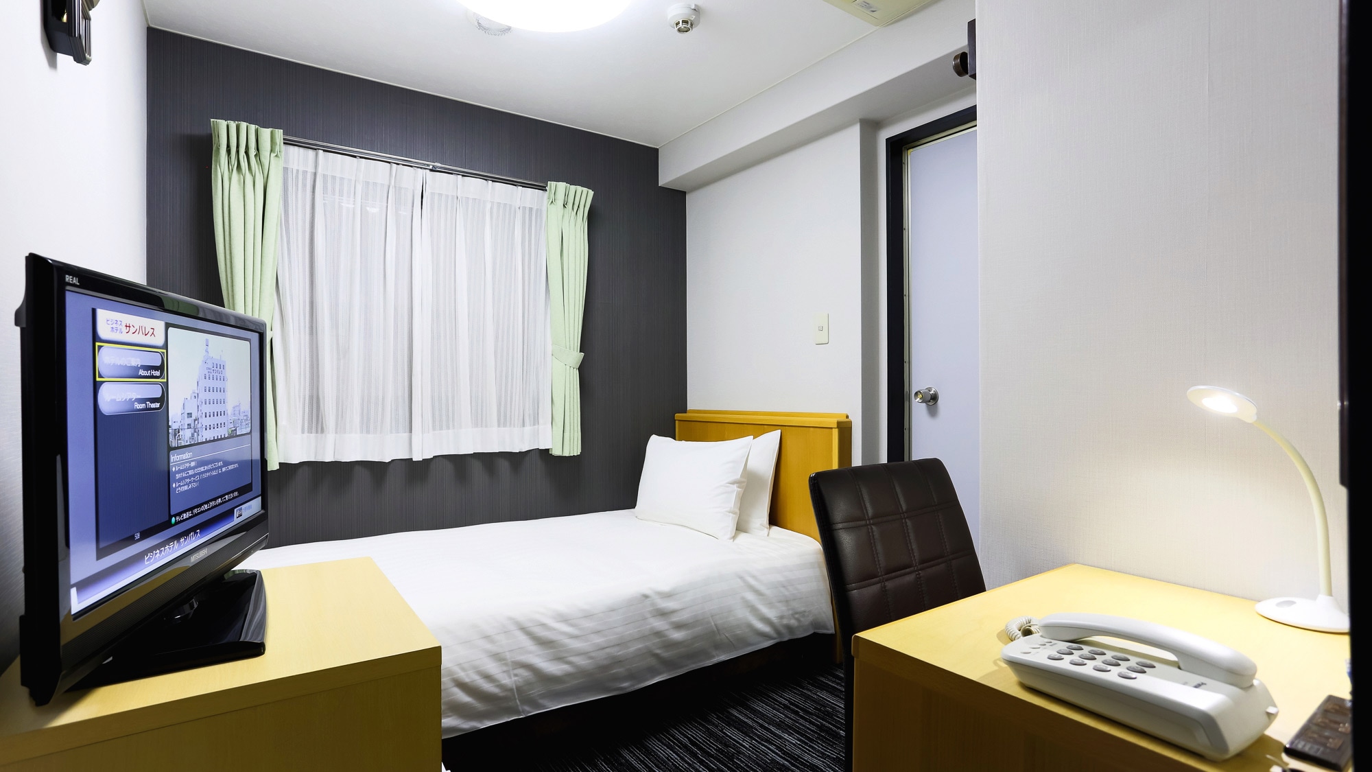 ・ [Example of single S (SS) guest room] A slightly smaller single room