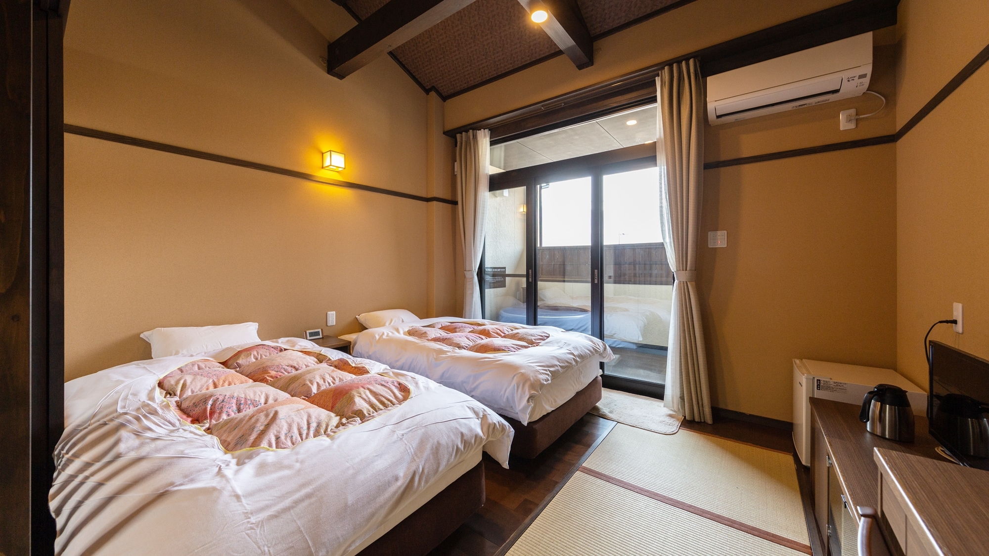 *【일본식 방 8 다다미 + 2 침대 (온천 노천탕 포함) 일례】 개인 공간에서 가발 온천을 즐길 수 있습니다 ♪