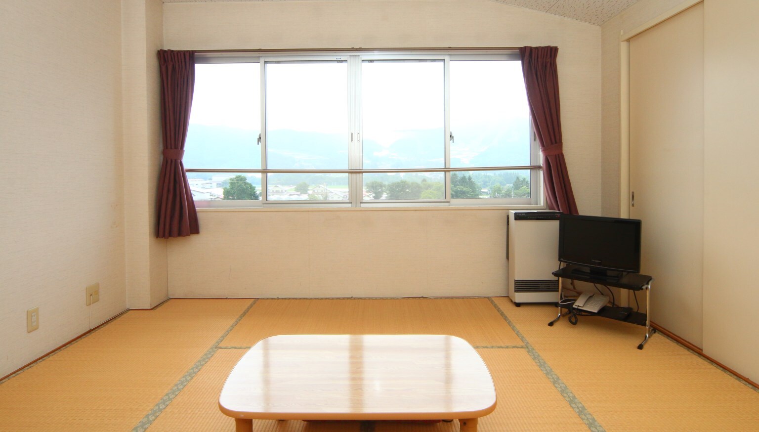 [Kamar bergaya Jepang 8 tatami] Kamar tamu gedung baru. Pemandangan dari kamar sungguh menakjubkan.
