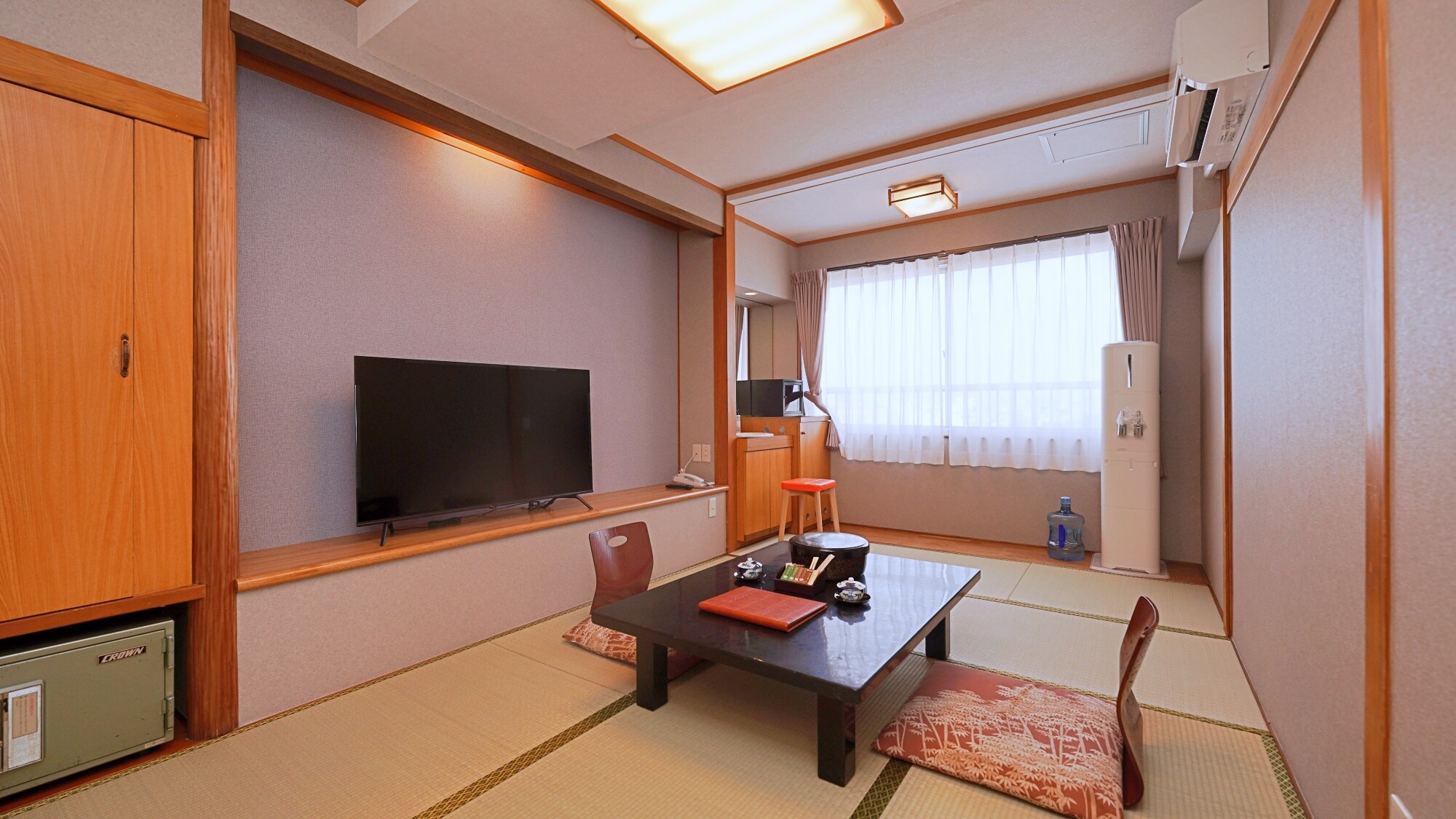 Japanese-style room (7.5 tatami mats) (no bathroom)