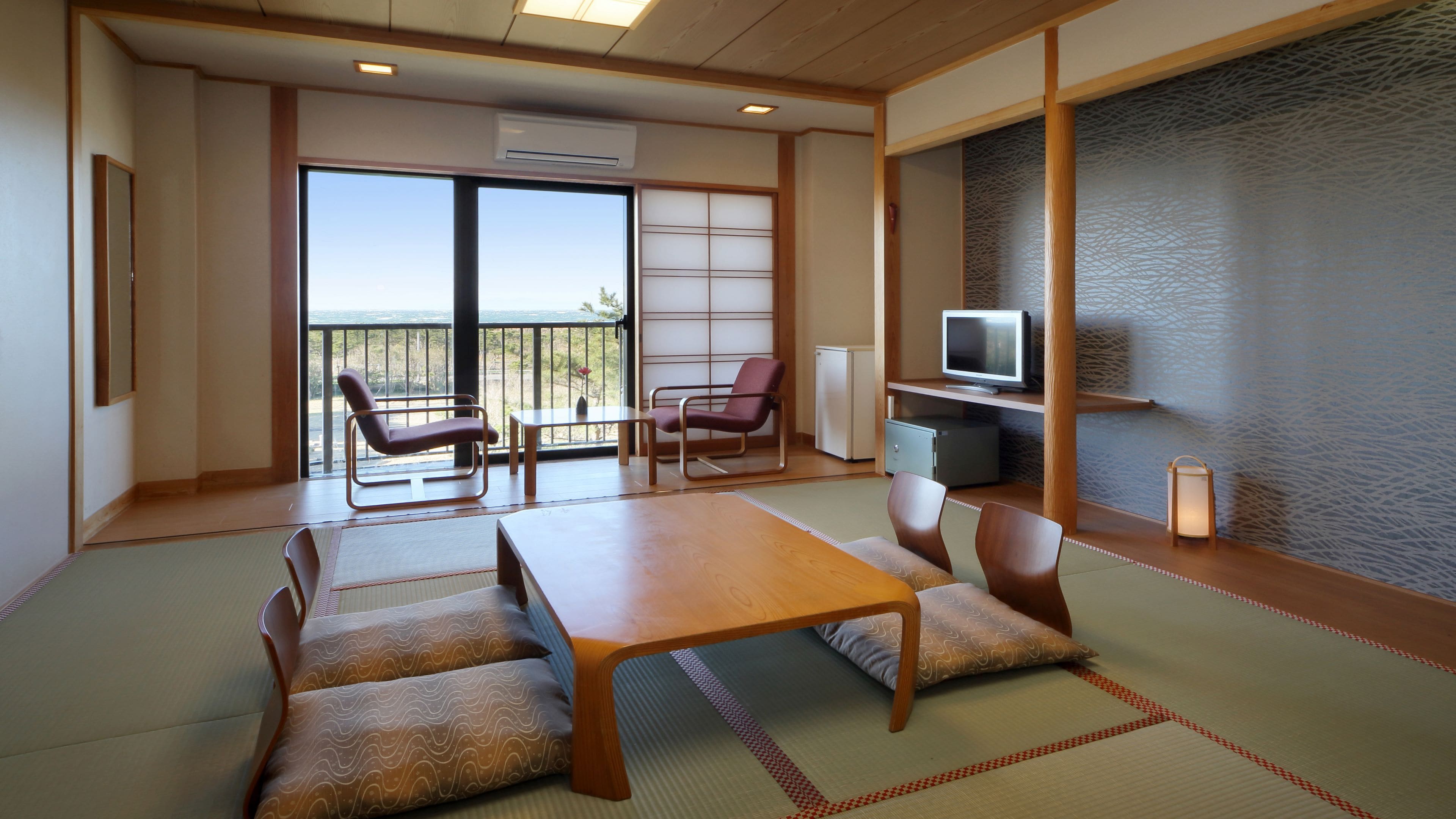 Casual Japanese-style room