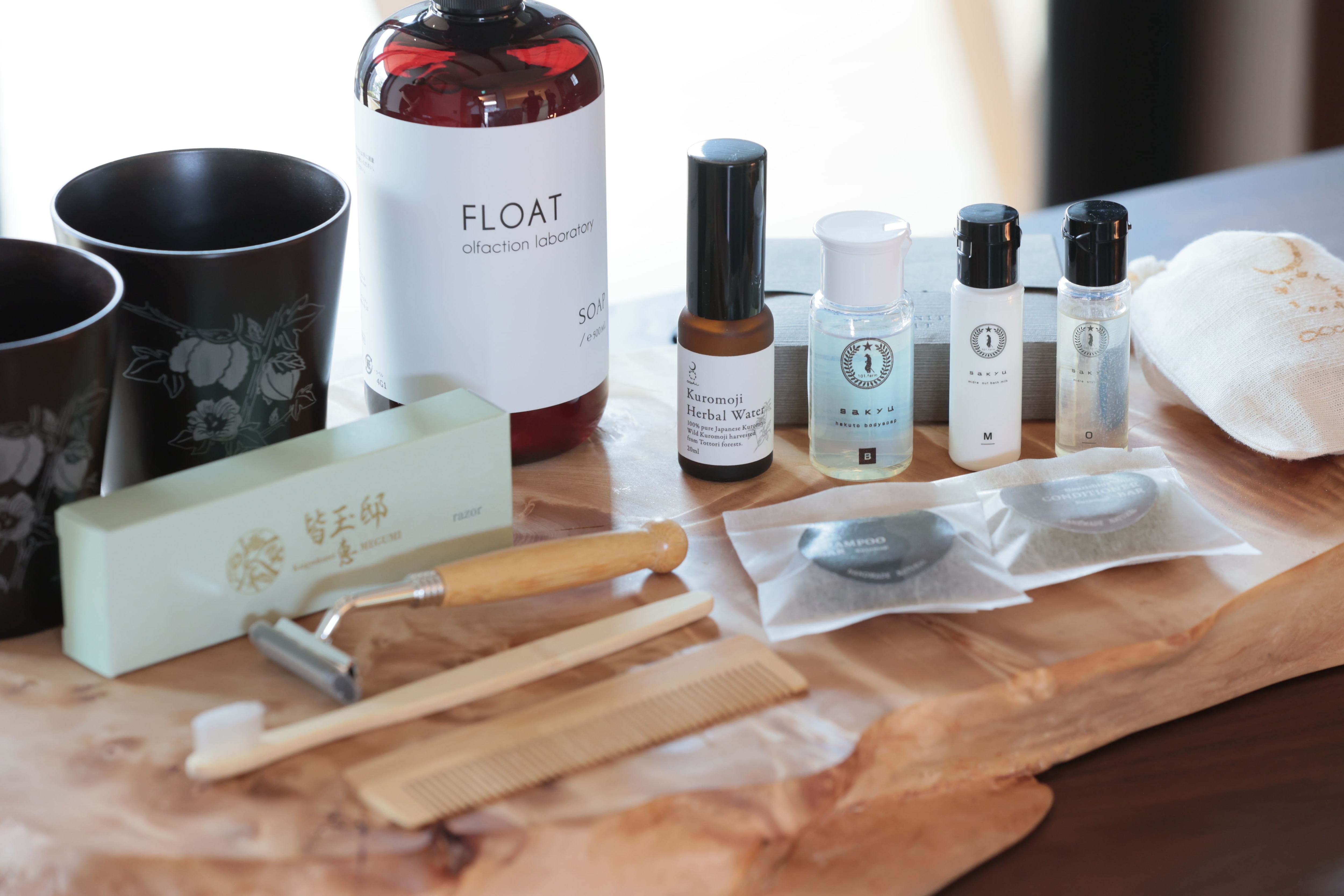 A set of amenities all made from local products, with the theme of sharing the local charm with many people.