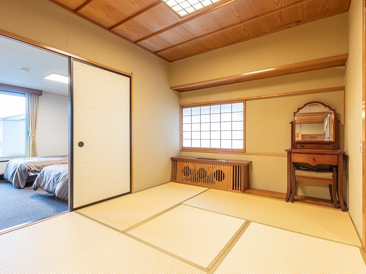 Special Corner Room
