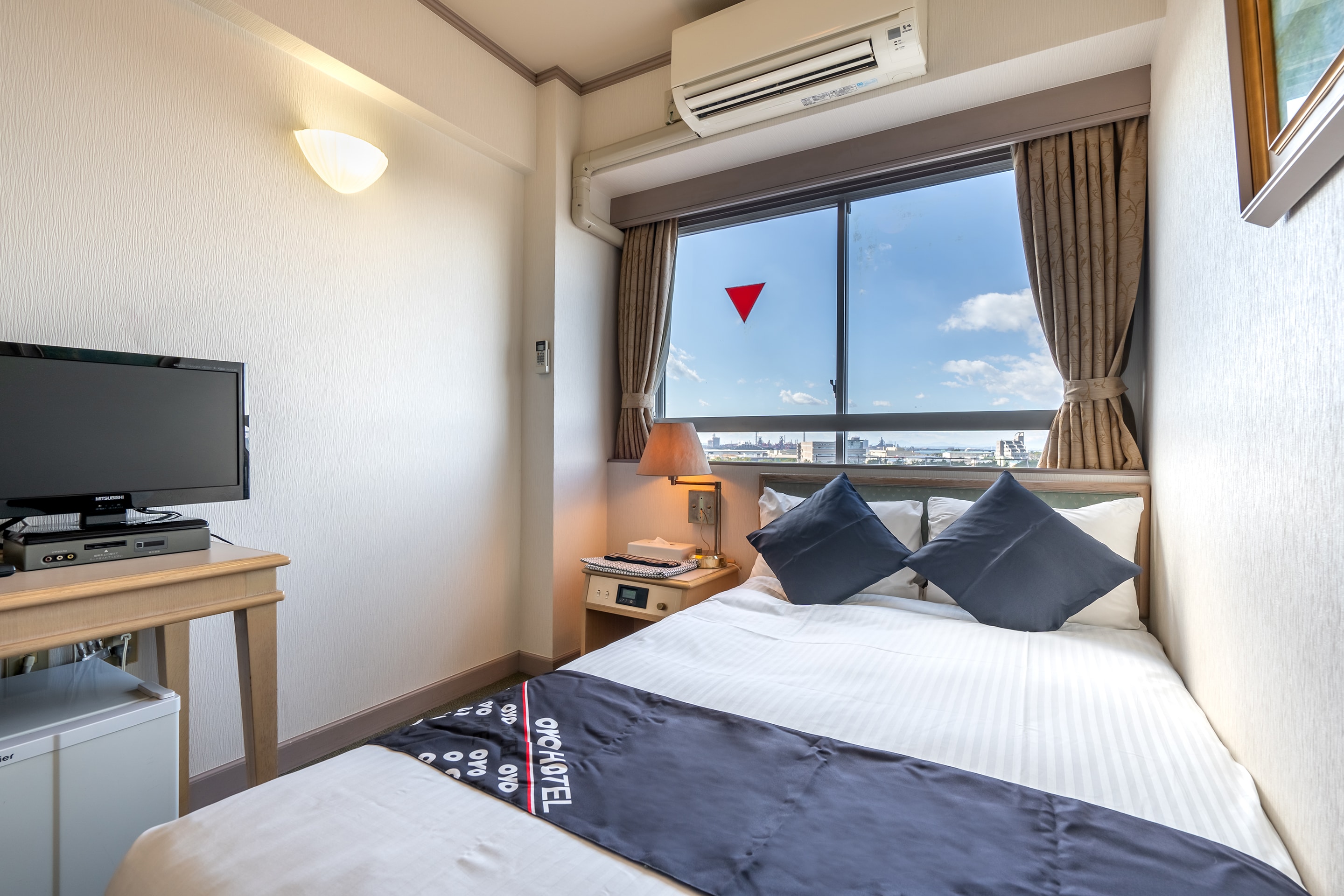 Semi-double room