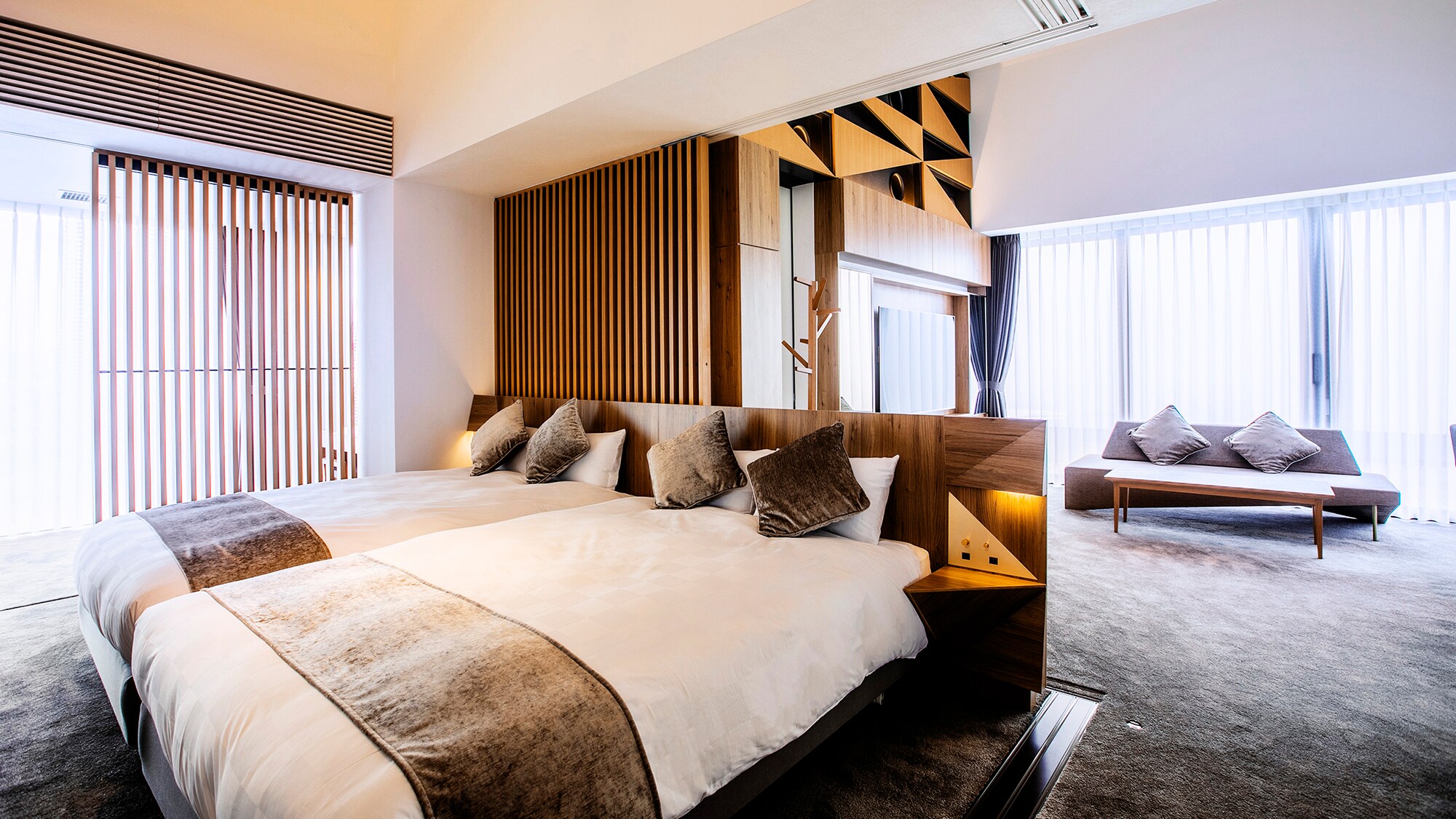 [ห้องสวีทพร้อมจากุซซี่กลางแจ้ง] [68 ตารางเมตร]