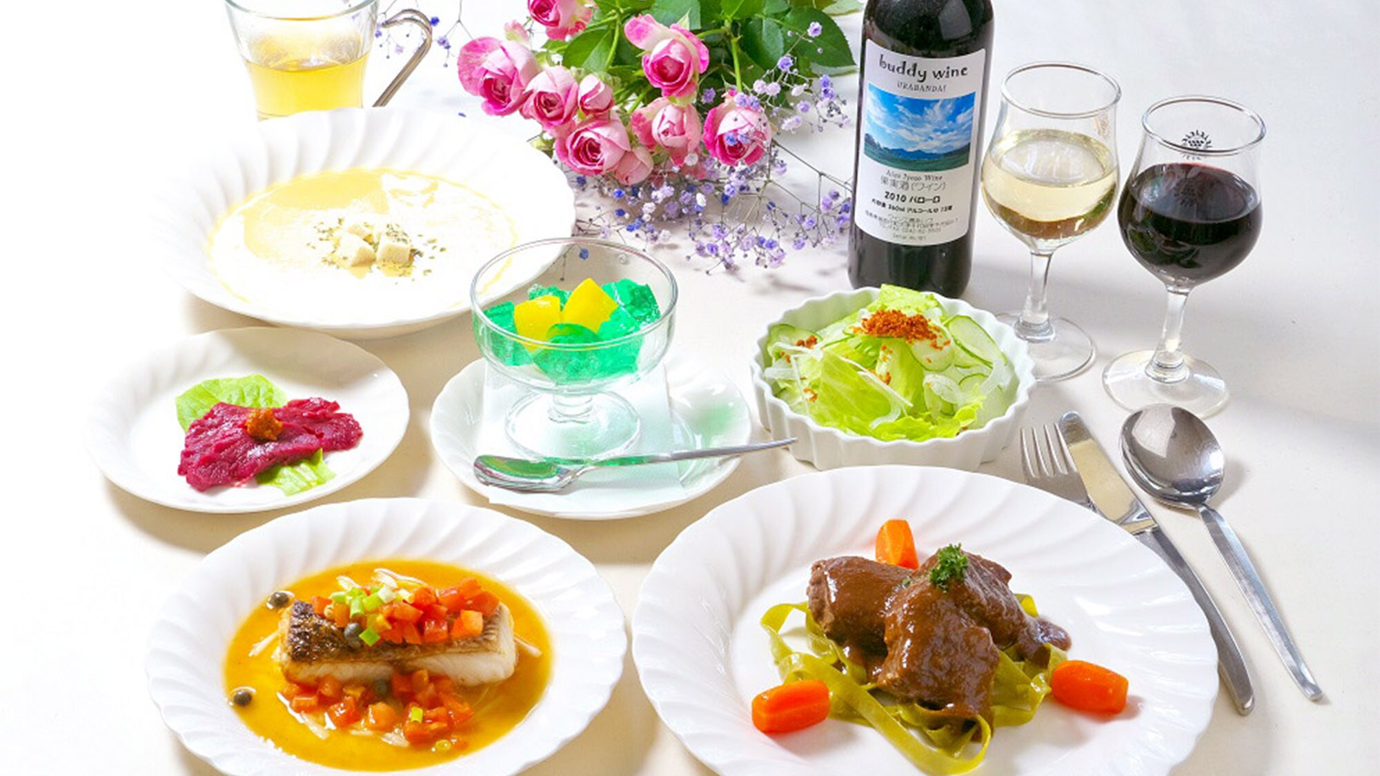 ・ [One example of dinner] It is a course dinner where you can enjoy gems using local ingredients.