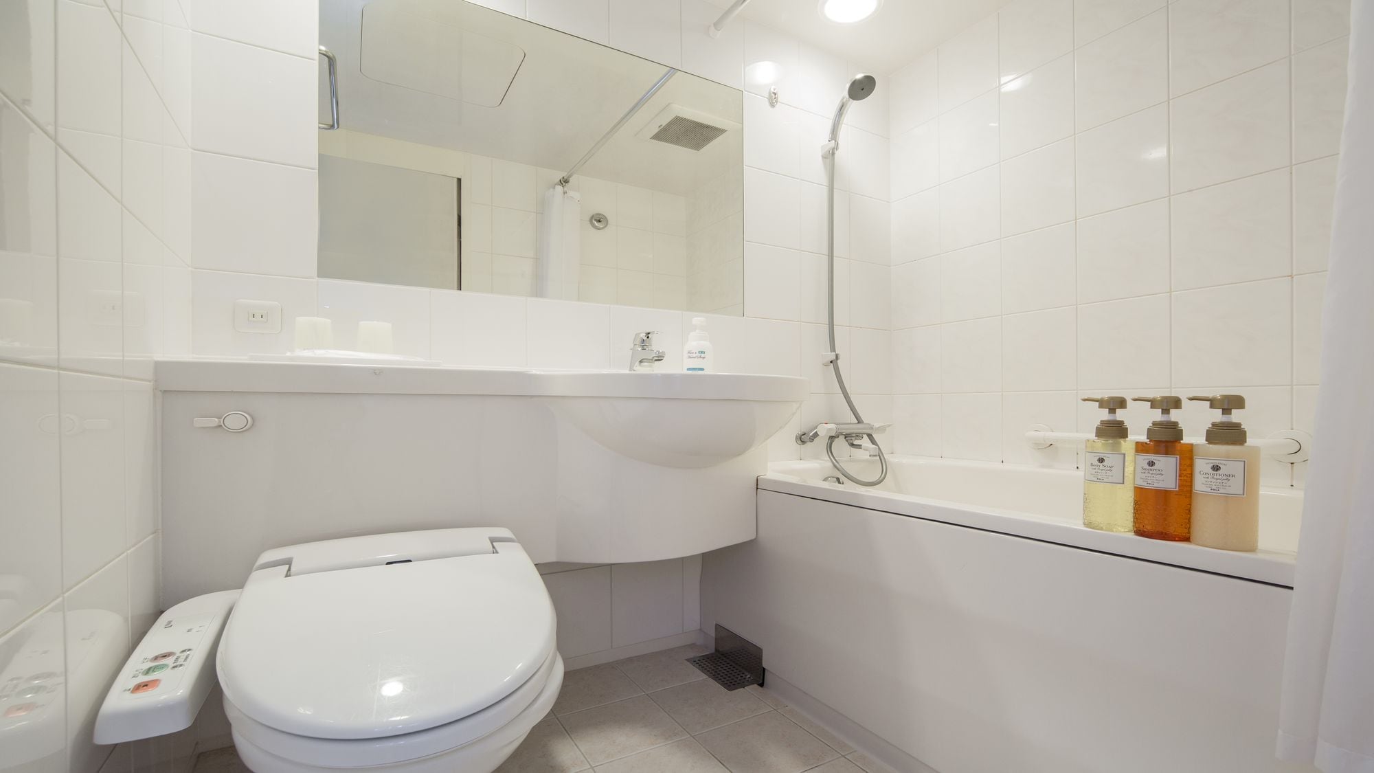 客房单元浴室示例