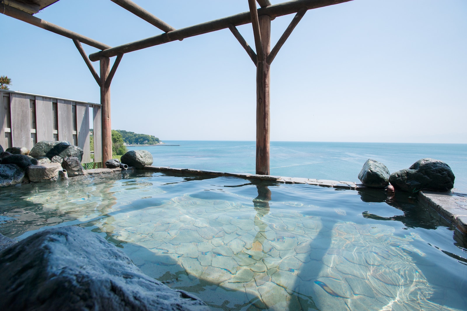 ★ Open-air bath with a view of the sea