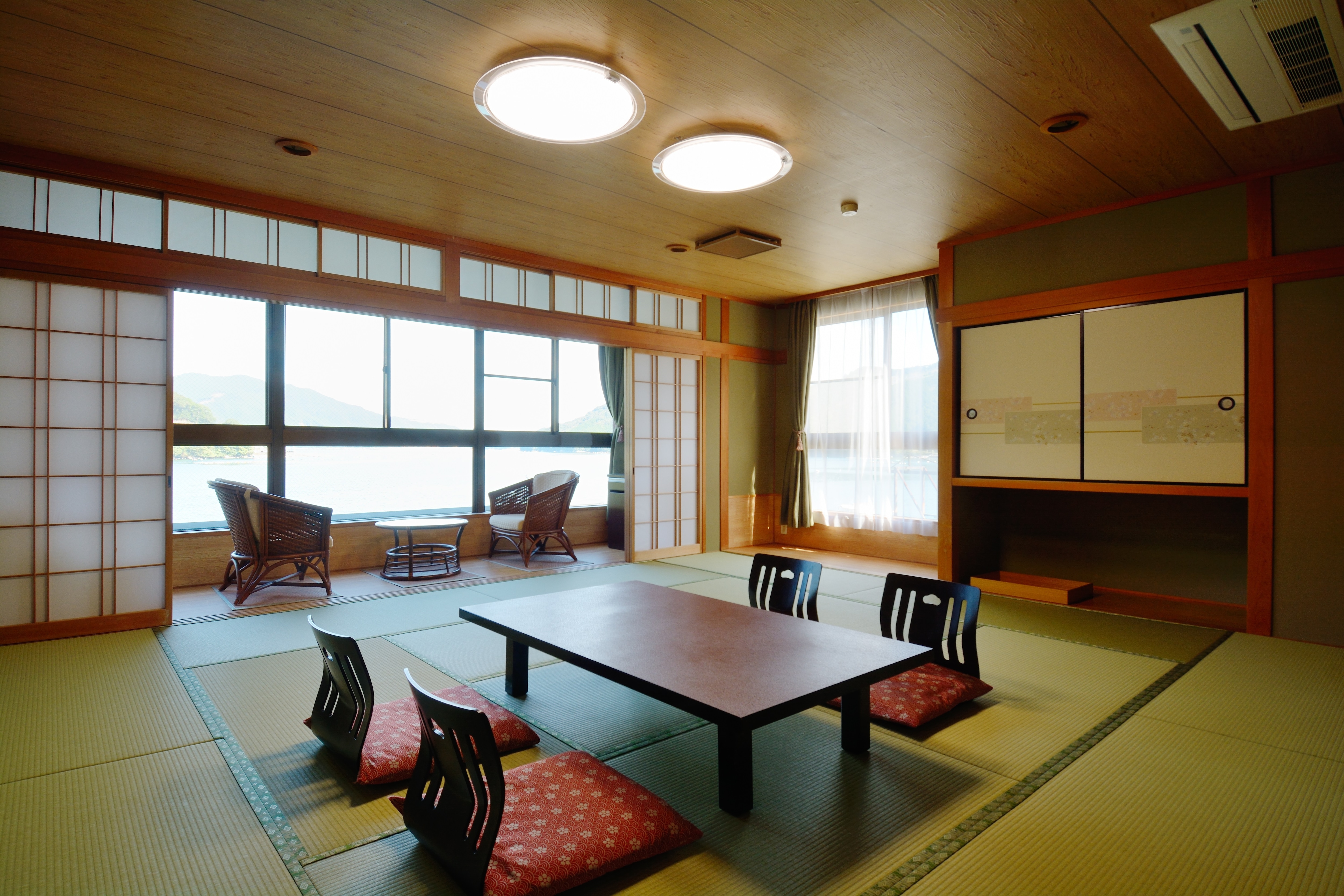 [Room 205] Kyoma 15 tatami mats / seaside guest room / with toilet