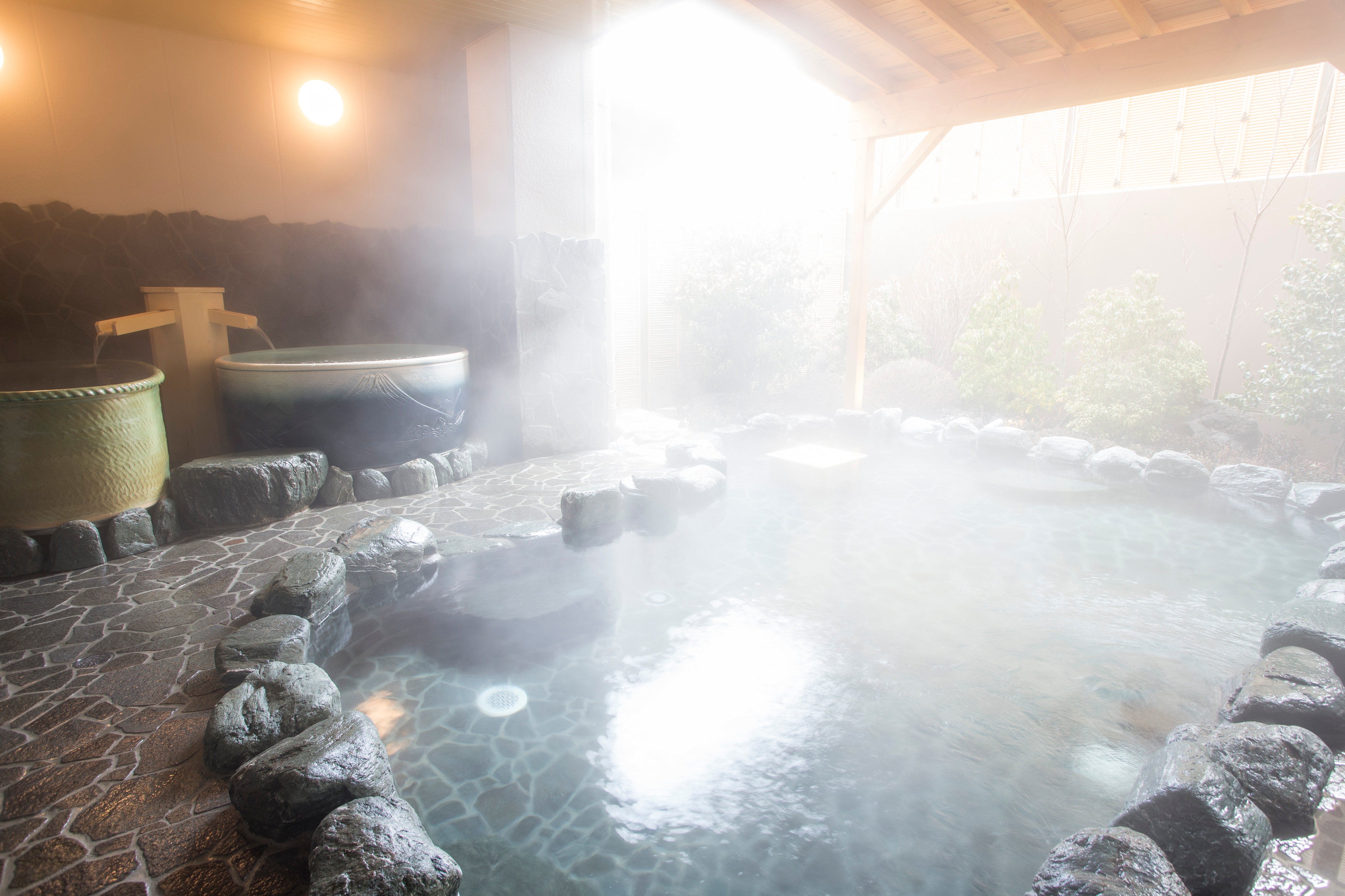 Open-air bath